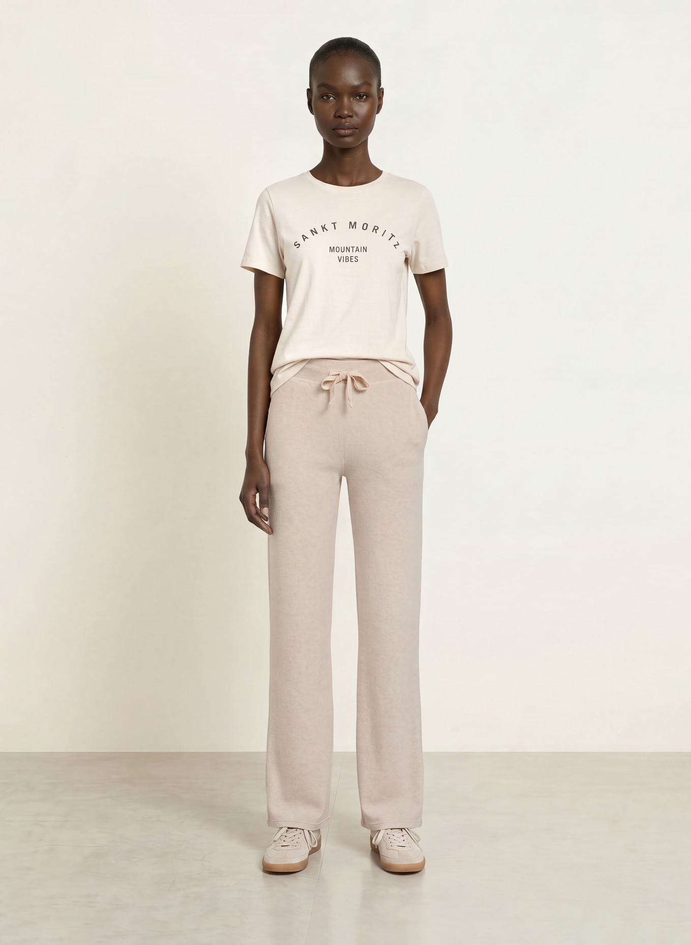 Juvia Nickihose: CREME