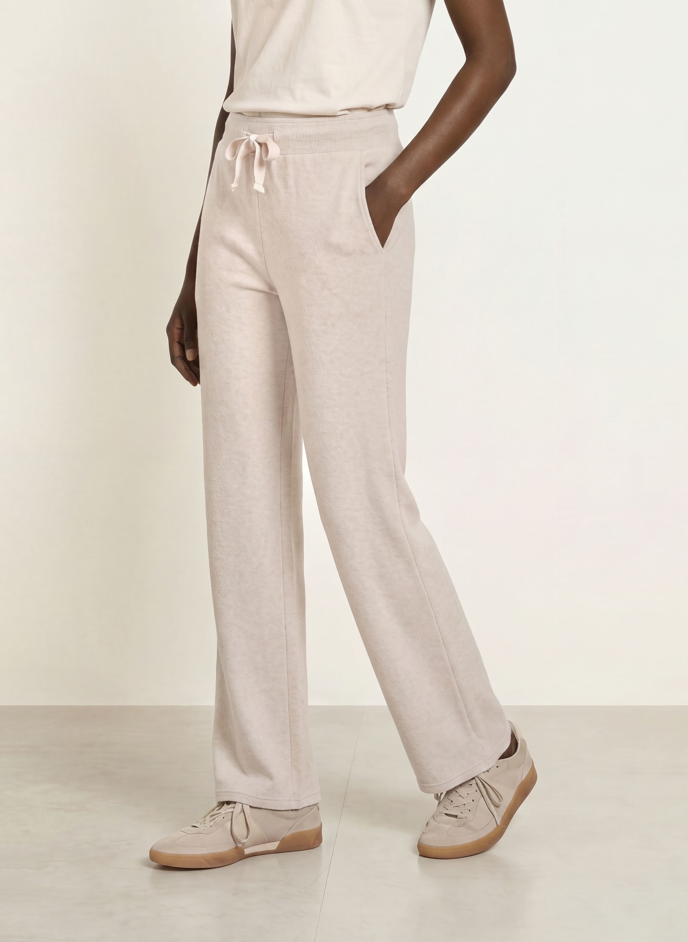 Juvia Nickihose: CREME