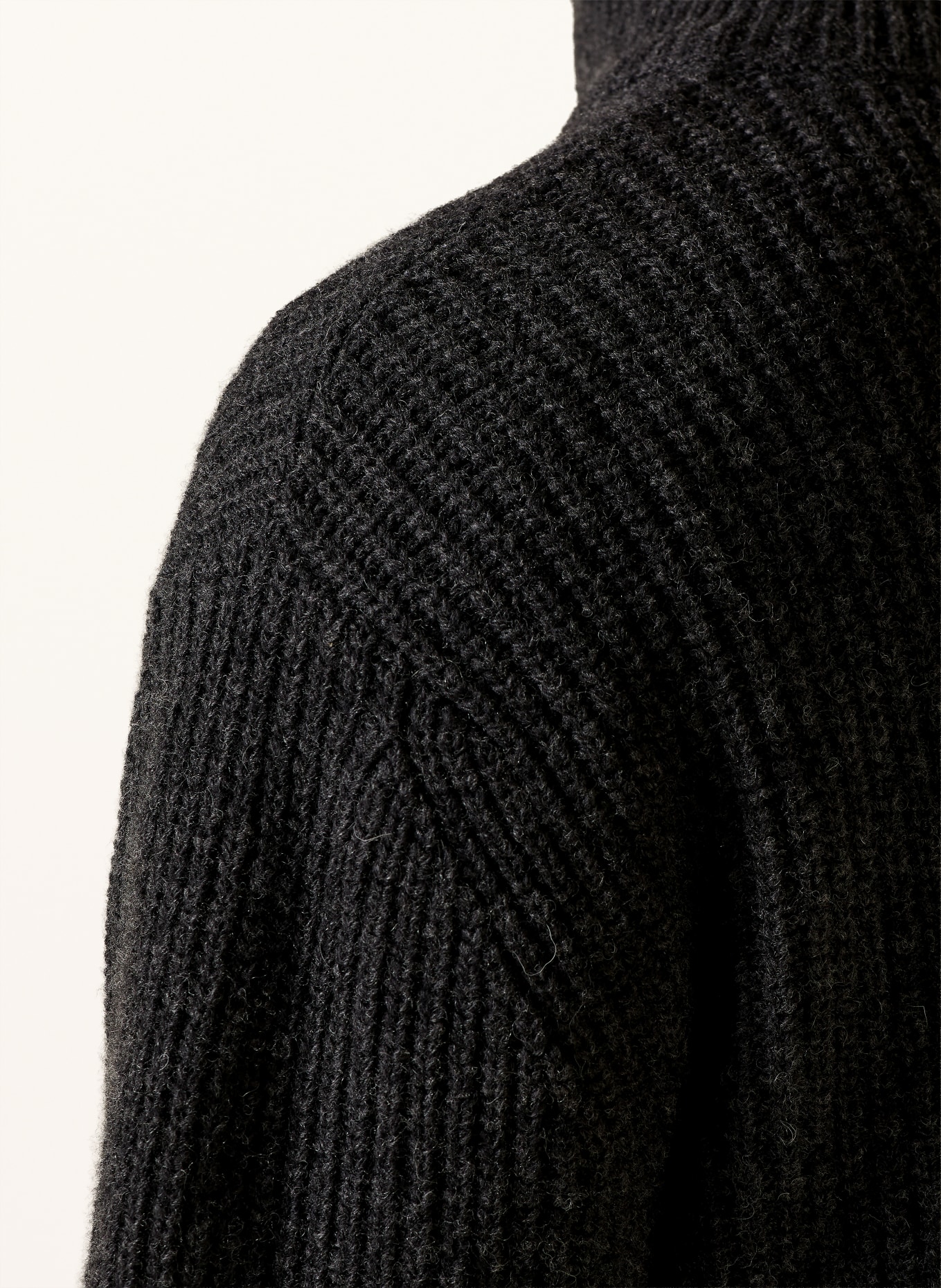 CLOSED Half-zip sweater: BLACK