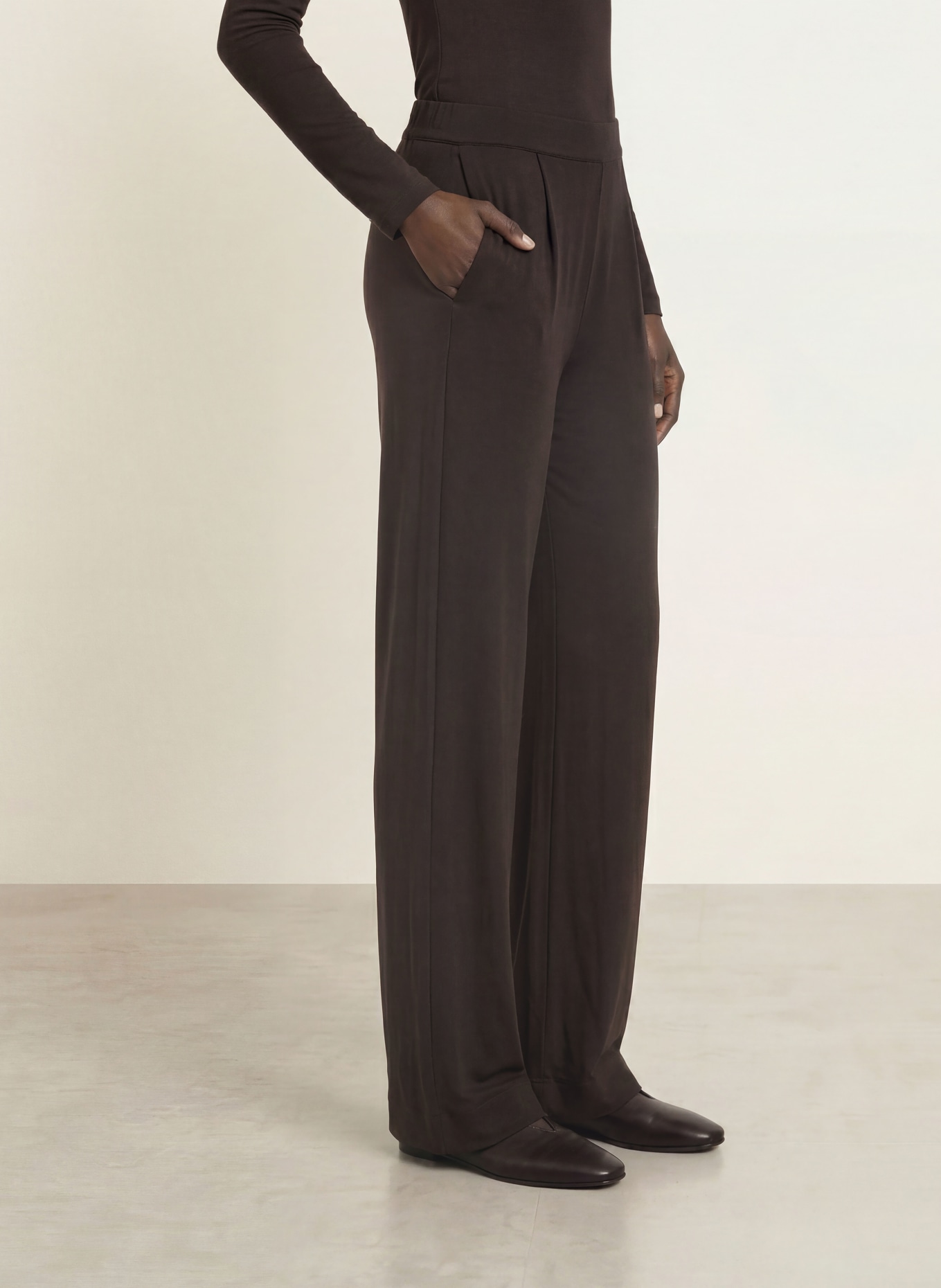 MAJESTIC FILATURES Pants: DARK BROWN