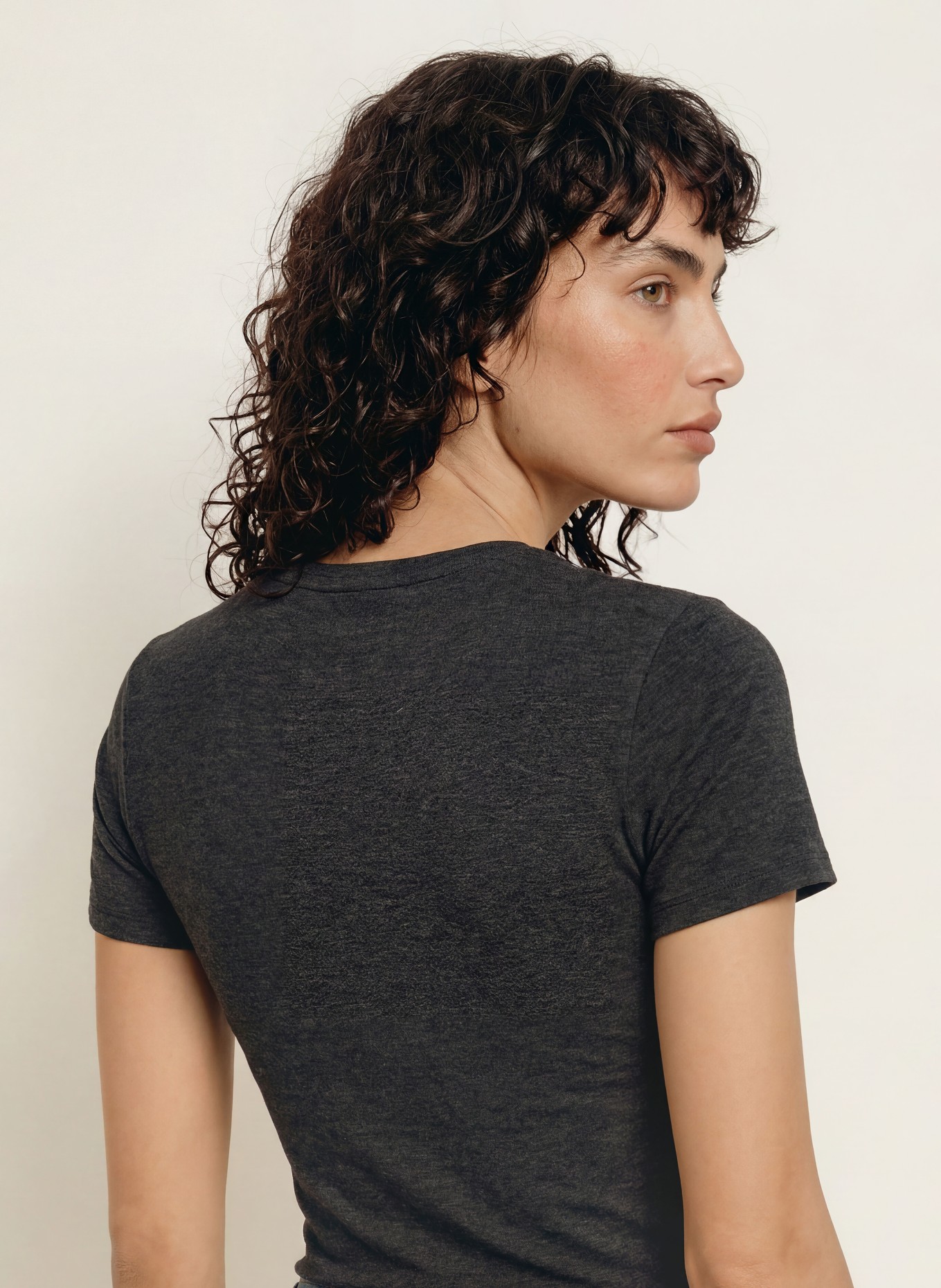 MAJESTIC FILATURES T-shirt: MÖRKGRÅ