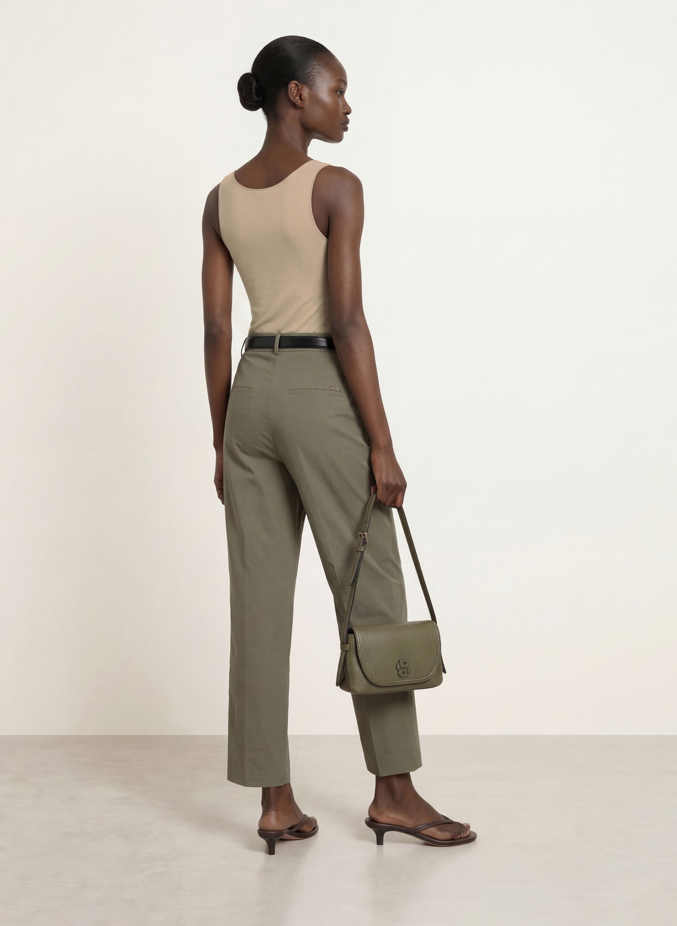 MAJESTIC FILATURES Top: TAUPE