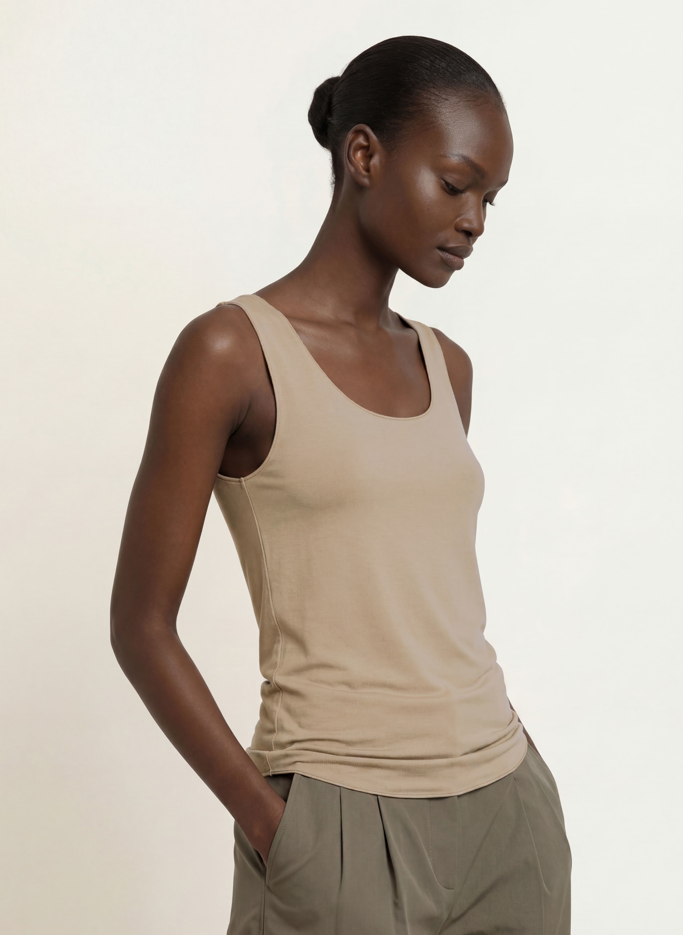 MAJESTIC FILATURES Top: TAUPE
