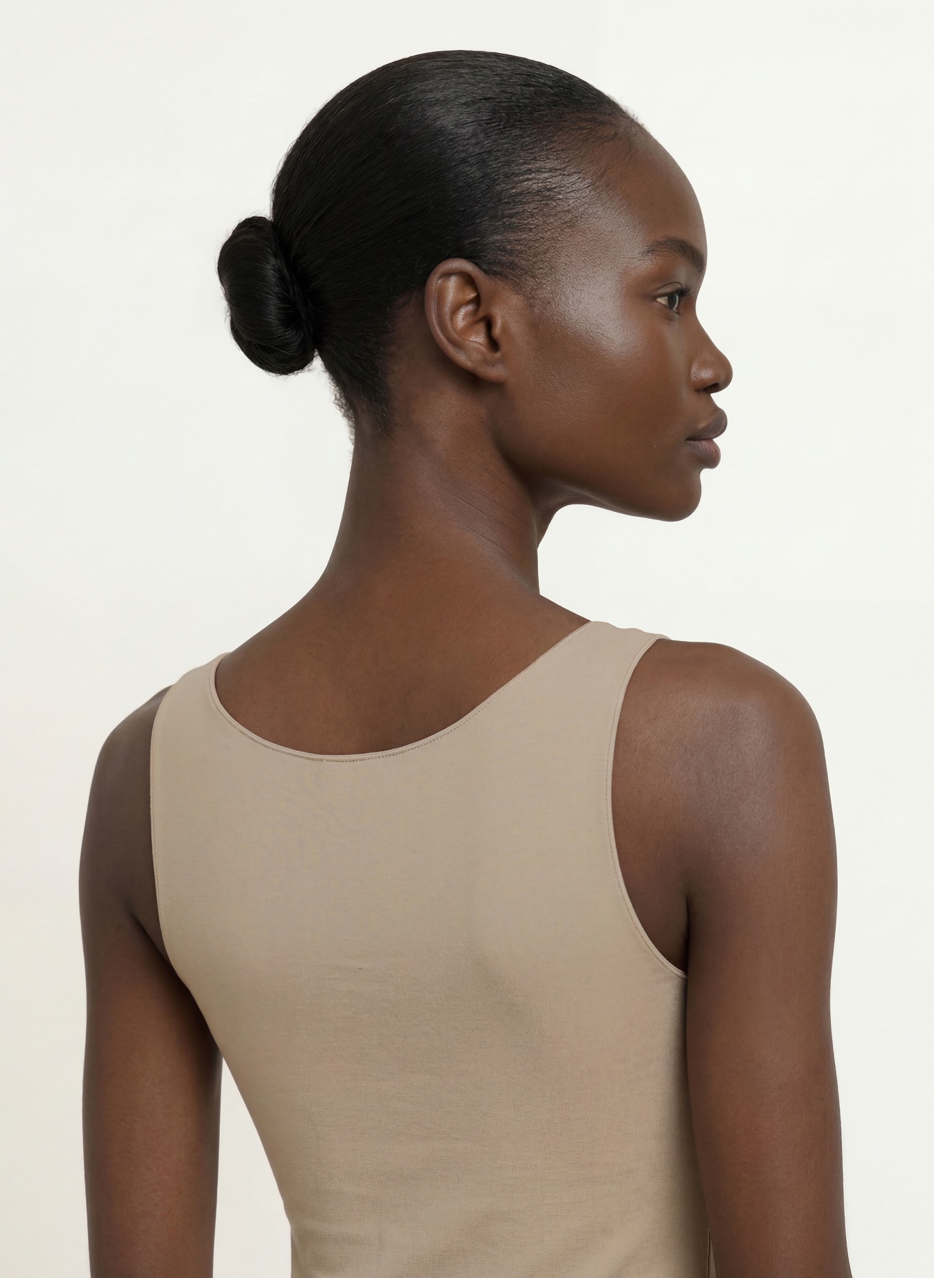 MAJESTIC FILATURES Top: TAUPE