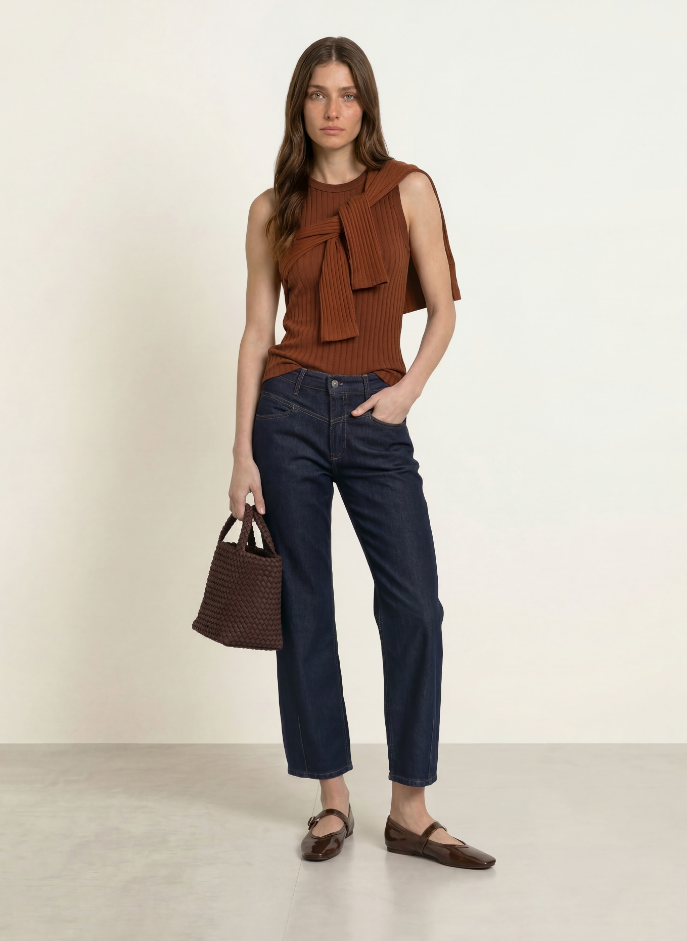 lilienfels Top: BROWN