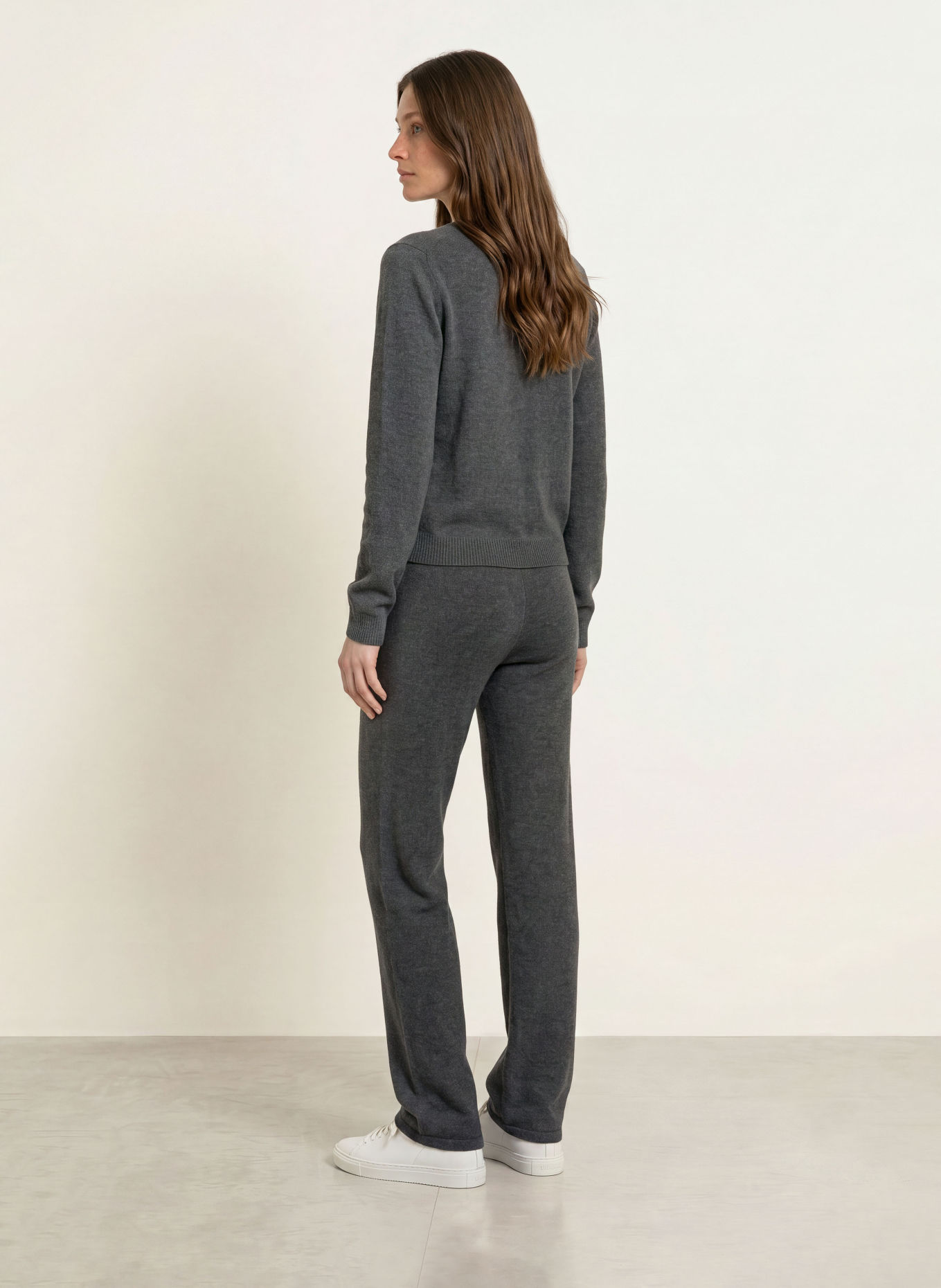 Juvia Knit trousers: DARK GRAY