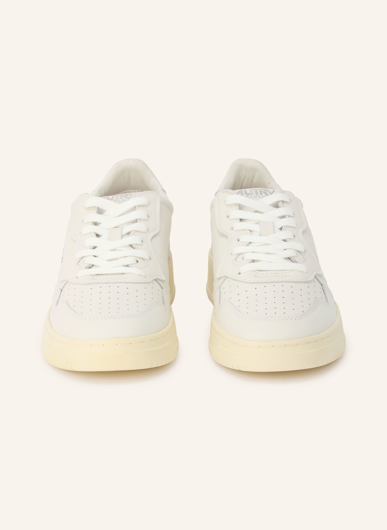 AUTRY Sneaker MEDALIST LOW: WEISS