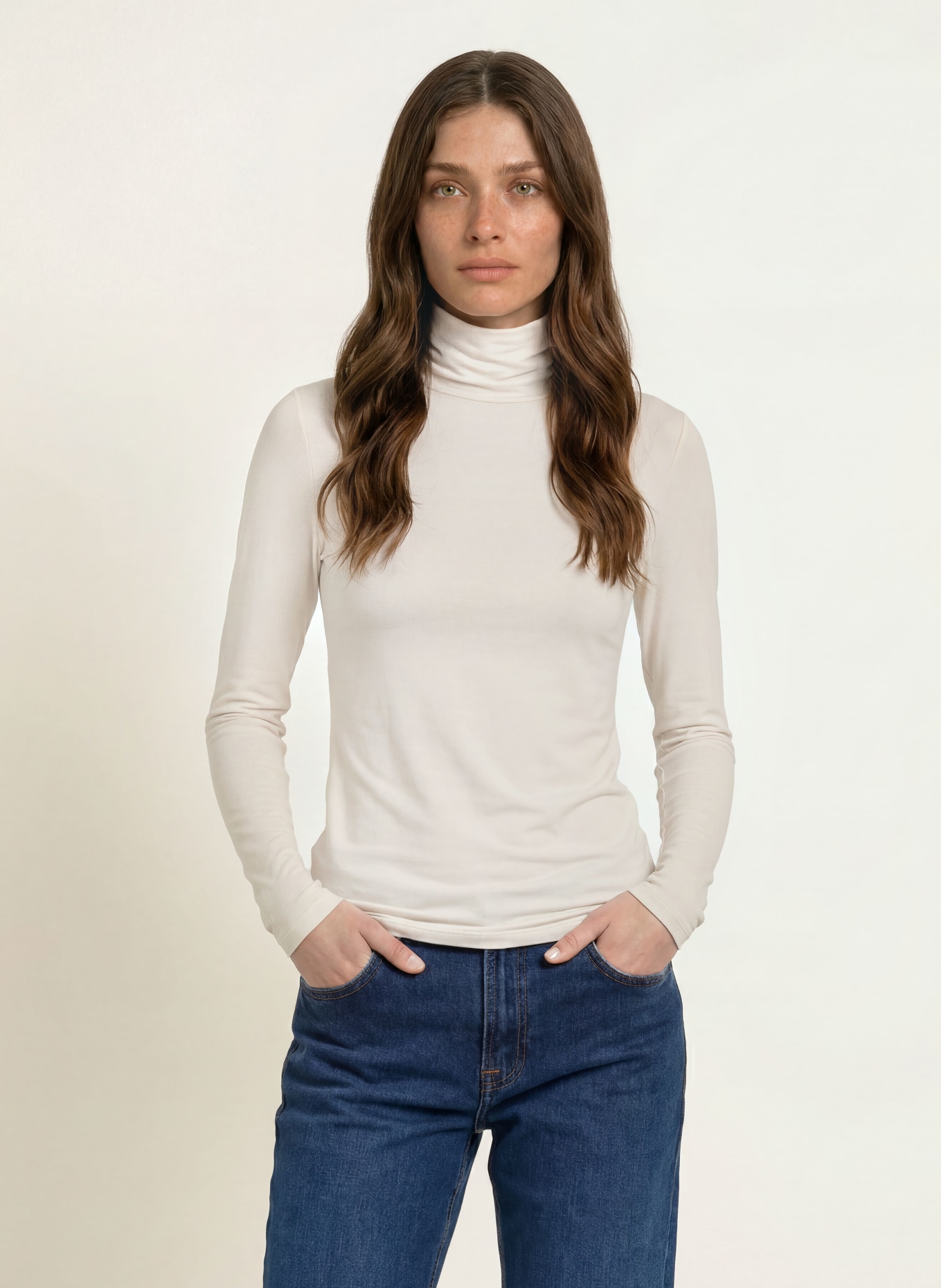 MAJESTIC FILATURES Rollkragenshirt: CREME