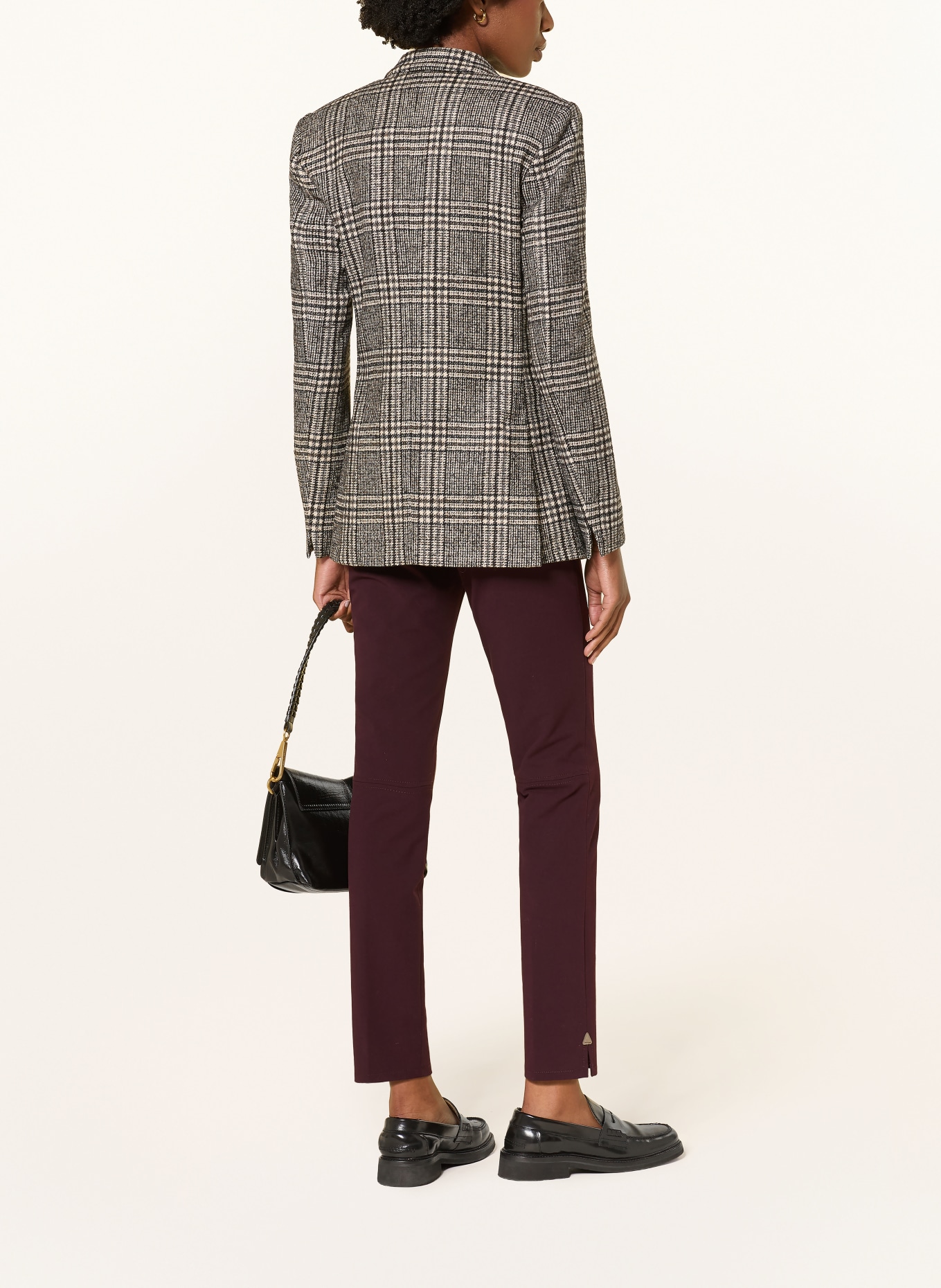 pamela henson Broek ROYAL: DONKERROOD