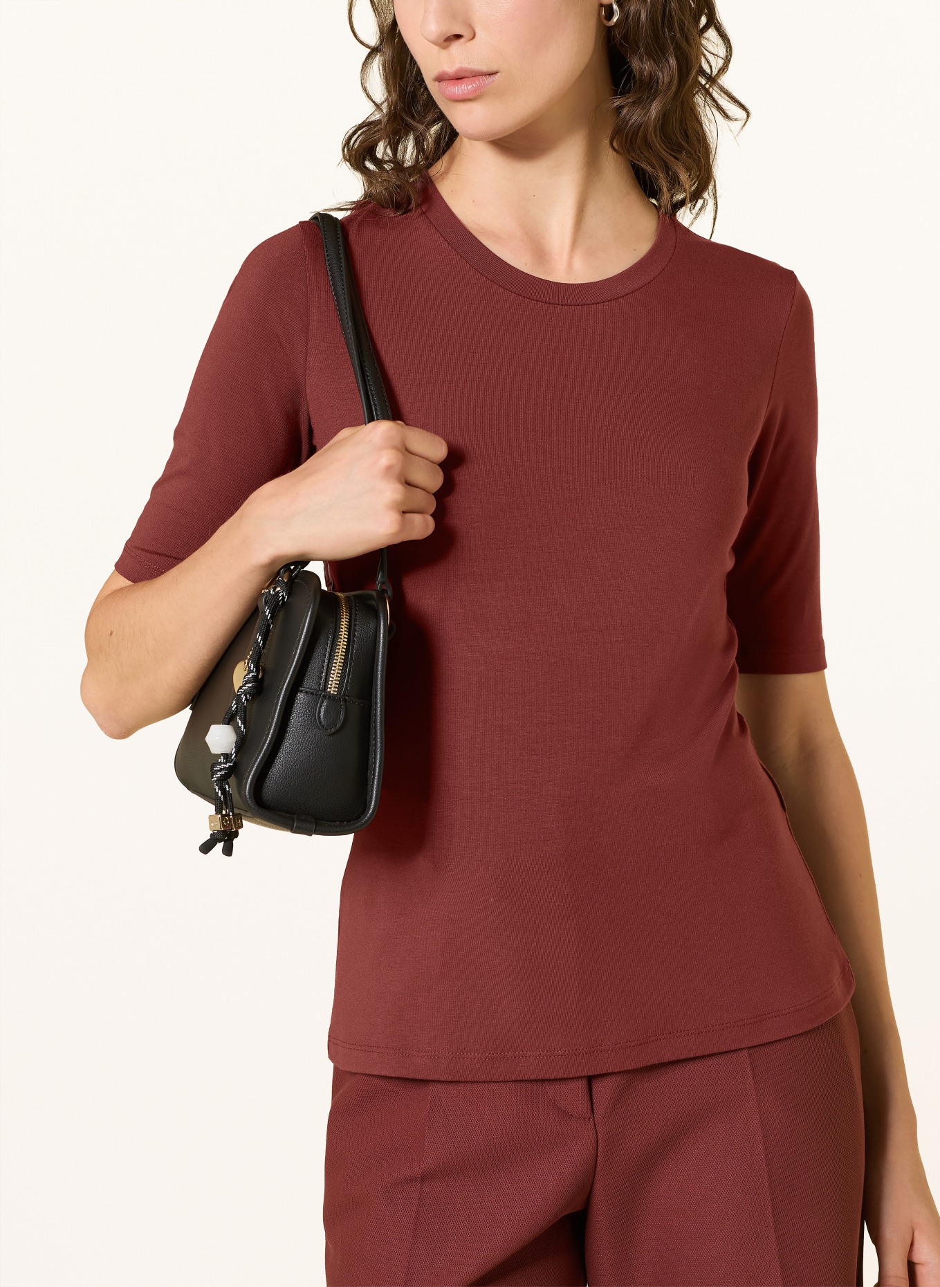 HUGO T-Shirt DARNELIA: DUNKELROT