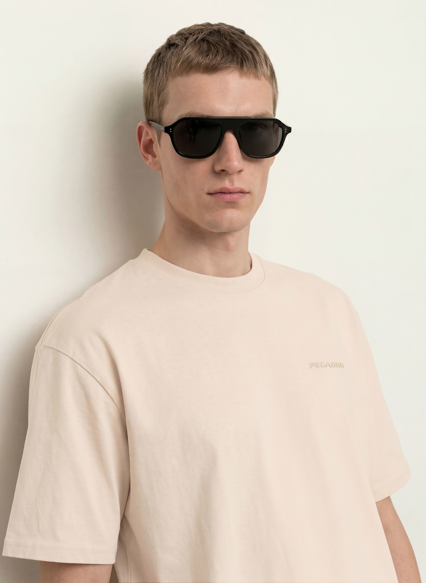 PEGADOR Oversized-Shirt: HELLBRAUN
