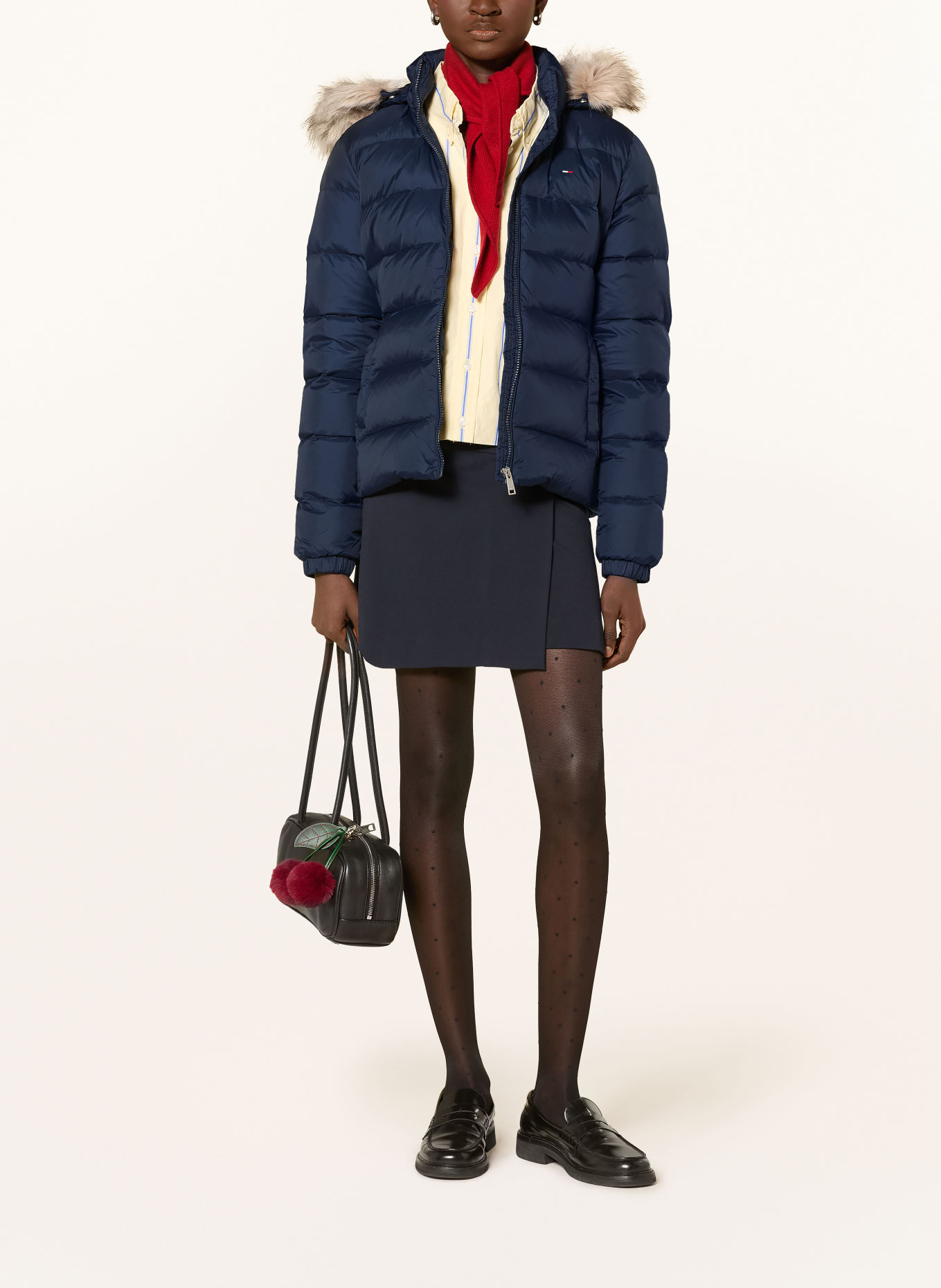 TOMMY JEANS Donsjack met afneembare kunstbontkraag: DONKERBLAUW / LICHTBRUIN