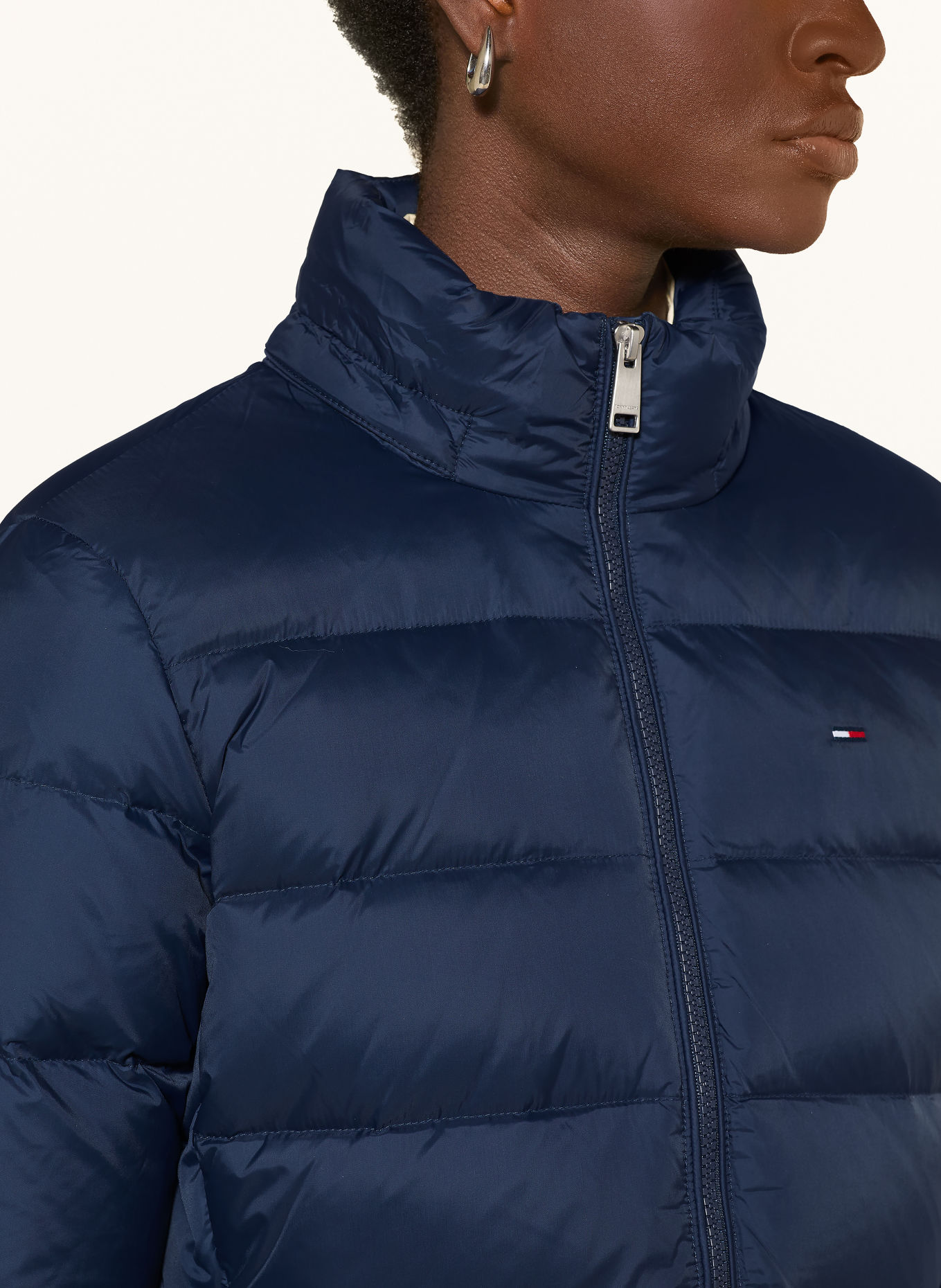 TOMMY JEANS Donsjack met afneembare kunstbontkraag: DONKERBLAUW / LICHTBRUIN