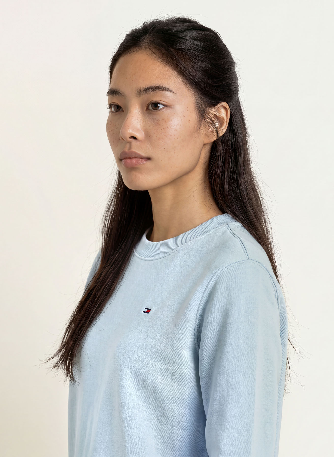 TOMMY JEANS Sweatshirt: HELLBLAU