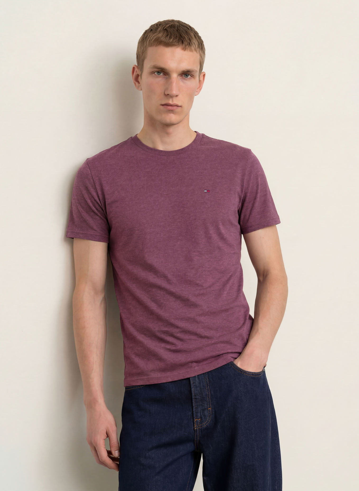 TOMMY JEANS T-Shirt: DUNKELROT
