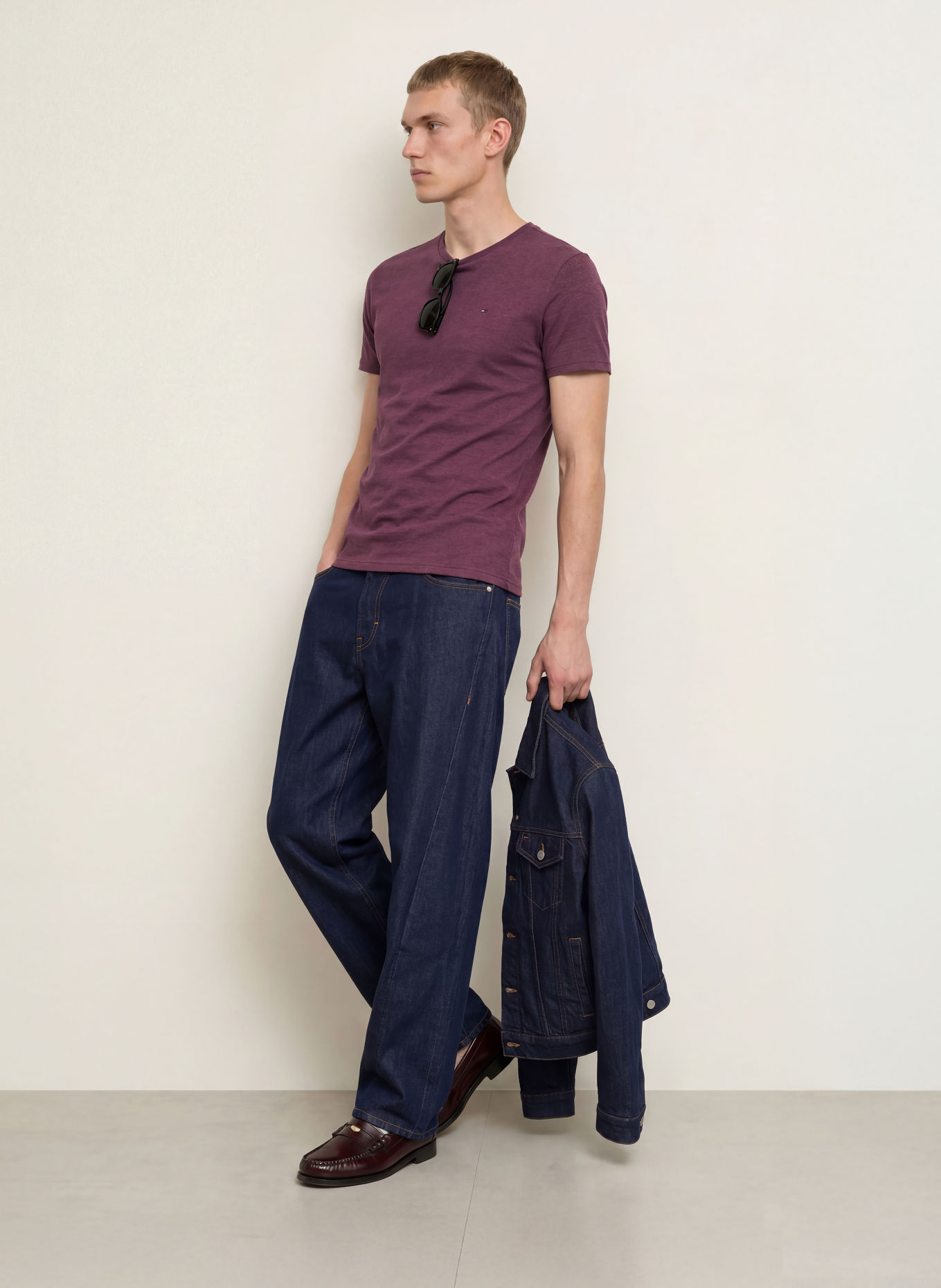 TOMMY JEANS T-Shirt: DUNKELROT