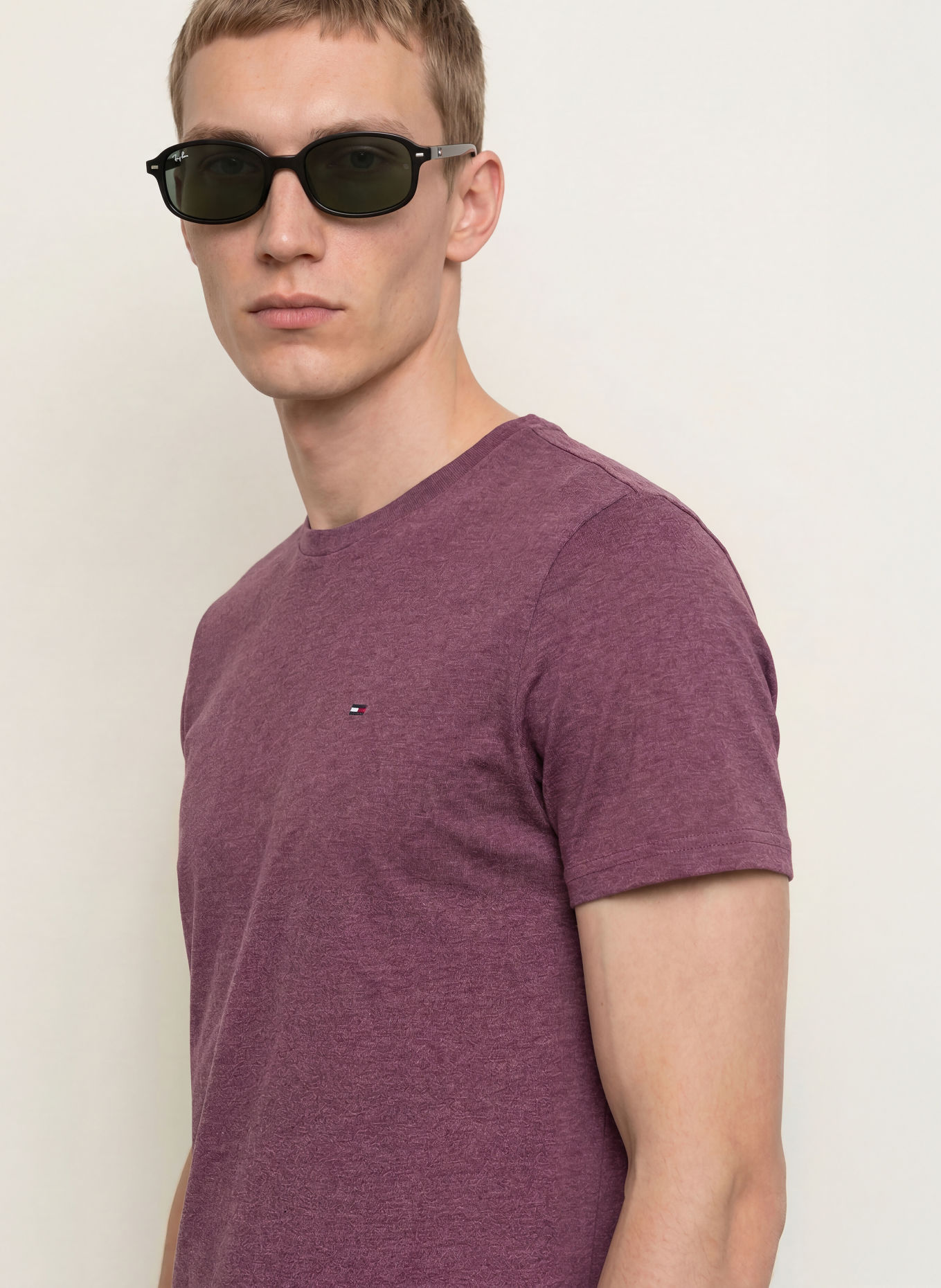TOMMY JEANS T-Shirt: DUNKELROT