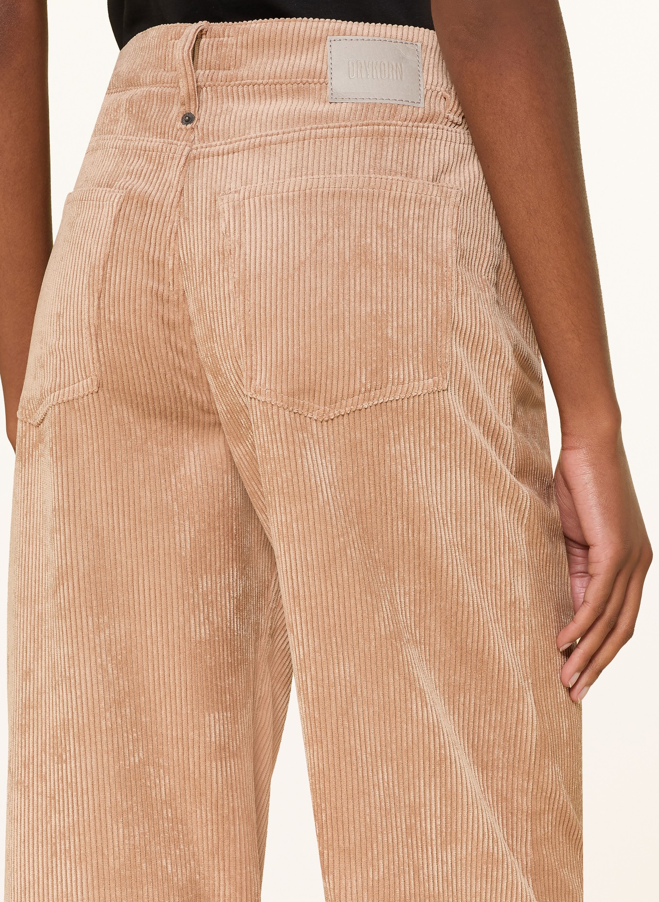 DRYKORN Marlenehose MEDLEY aus Cord: CAMEL