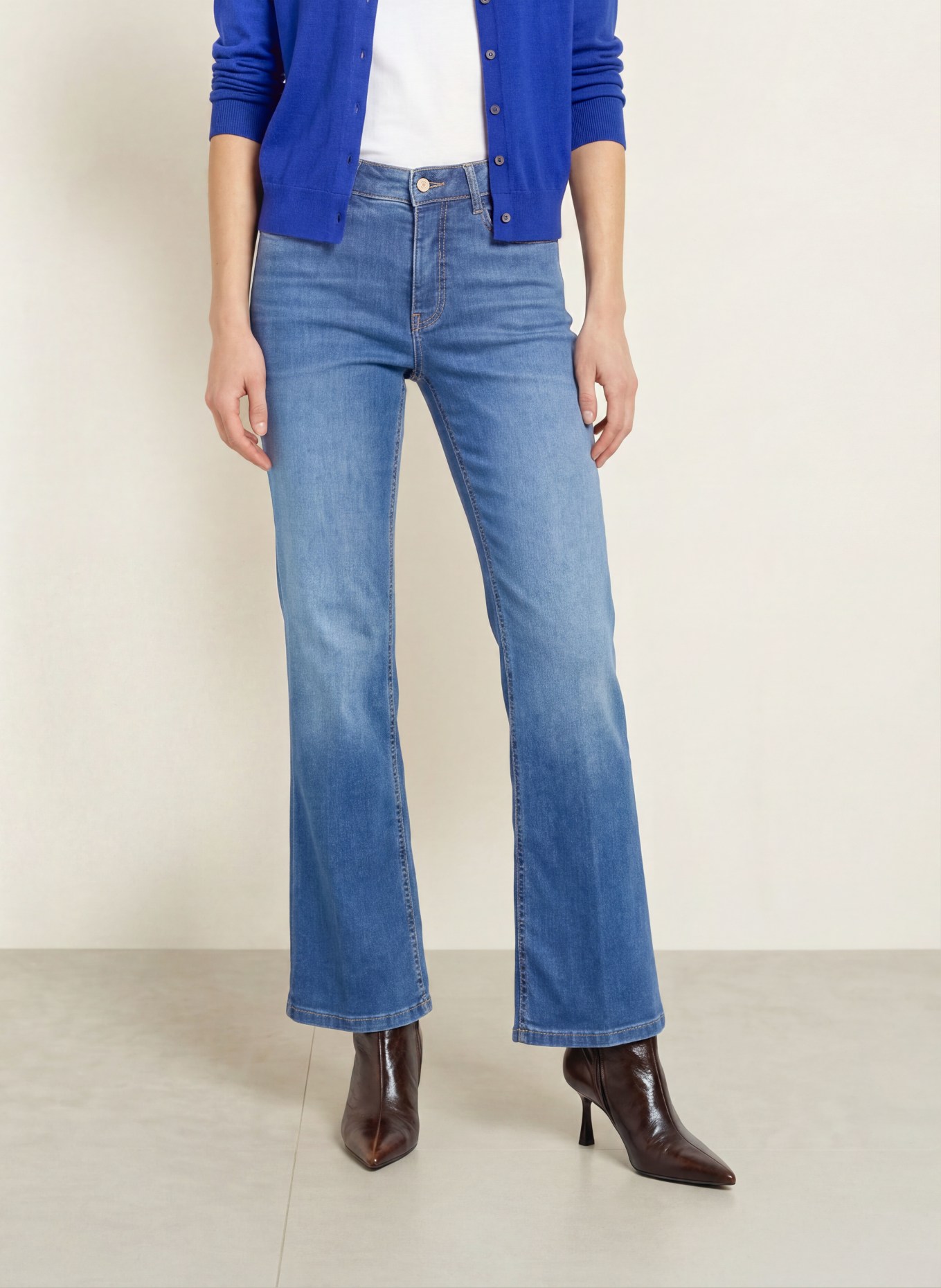 MAC Jeansy bootcut LAURA: D571 mid blue use washed