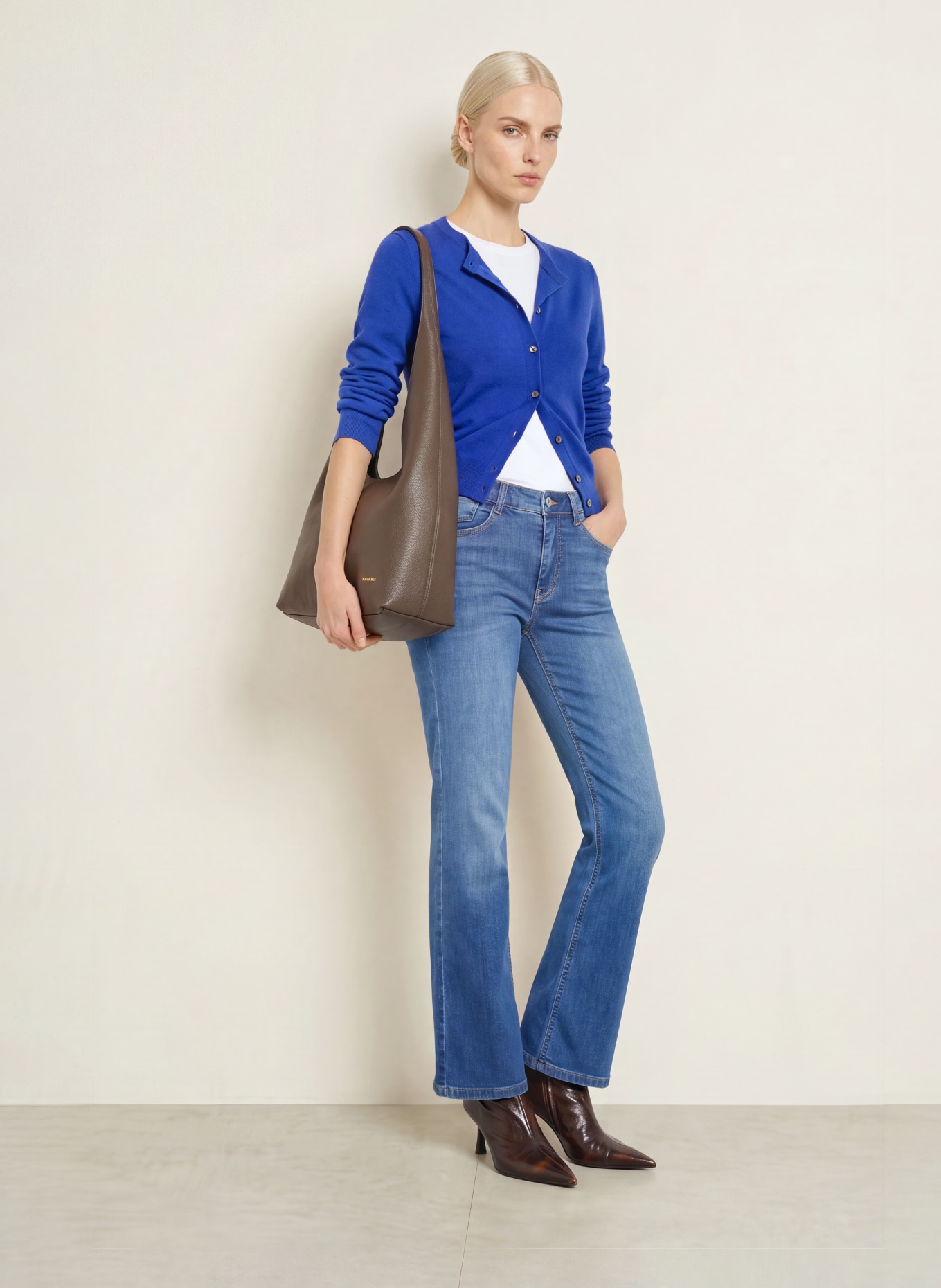 MAC Jeansy bootcut LAURA: D571 mid blue use washed