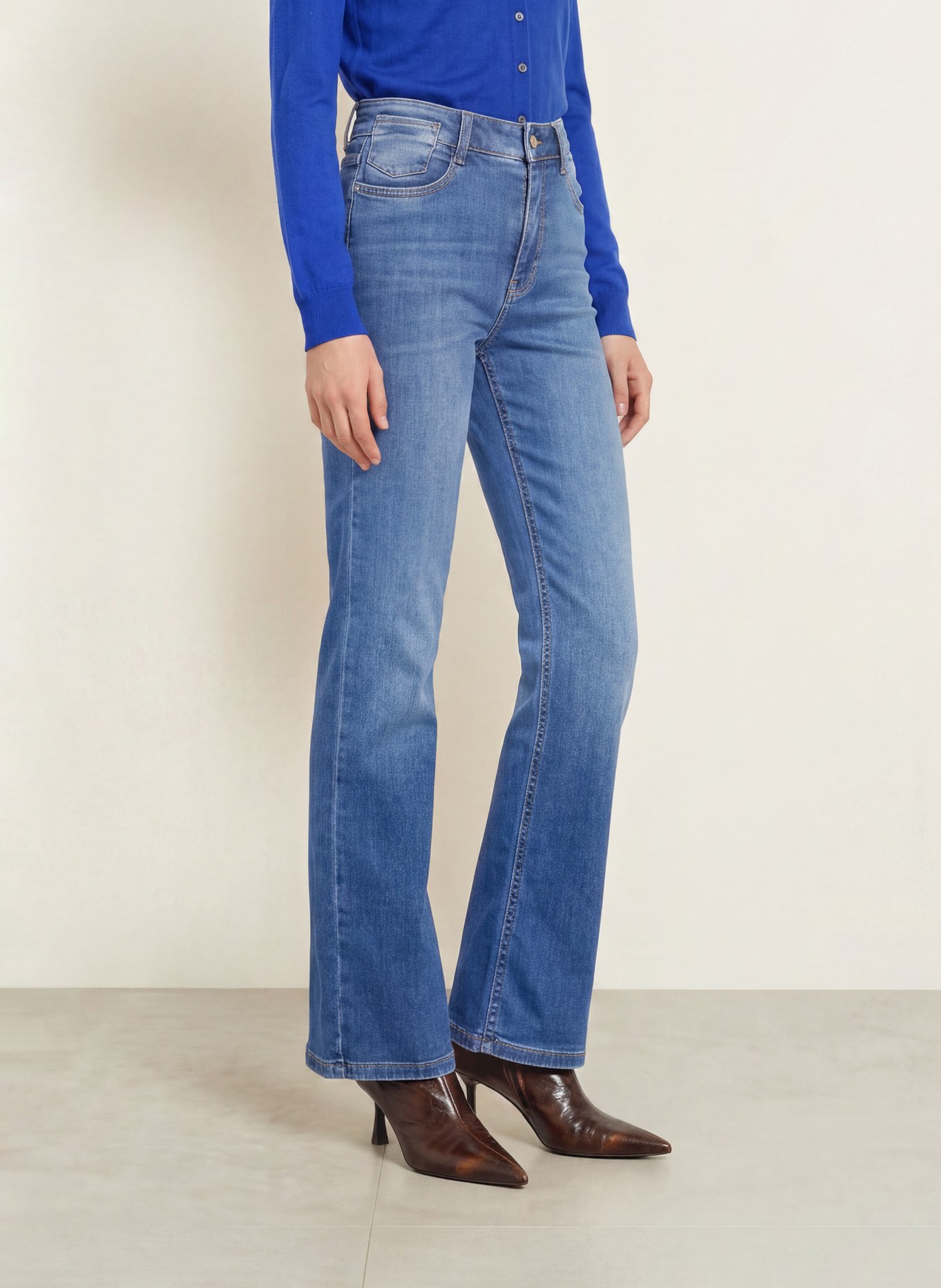 MAC Jeansy bootcut LAURA: D571 mid blue use washed