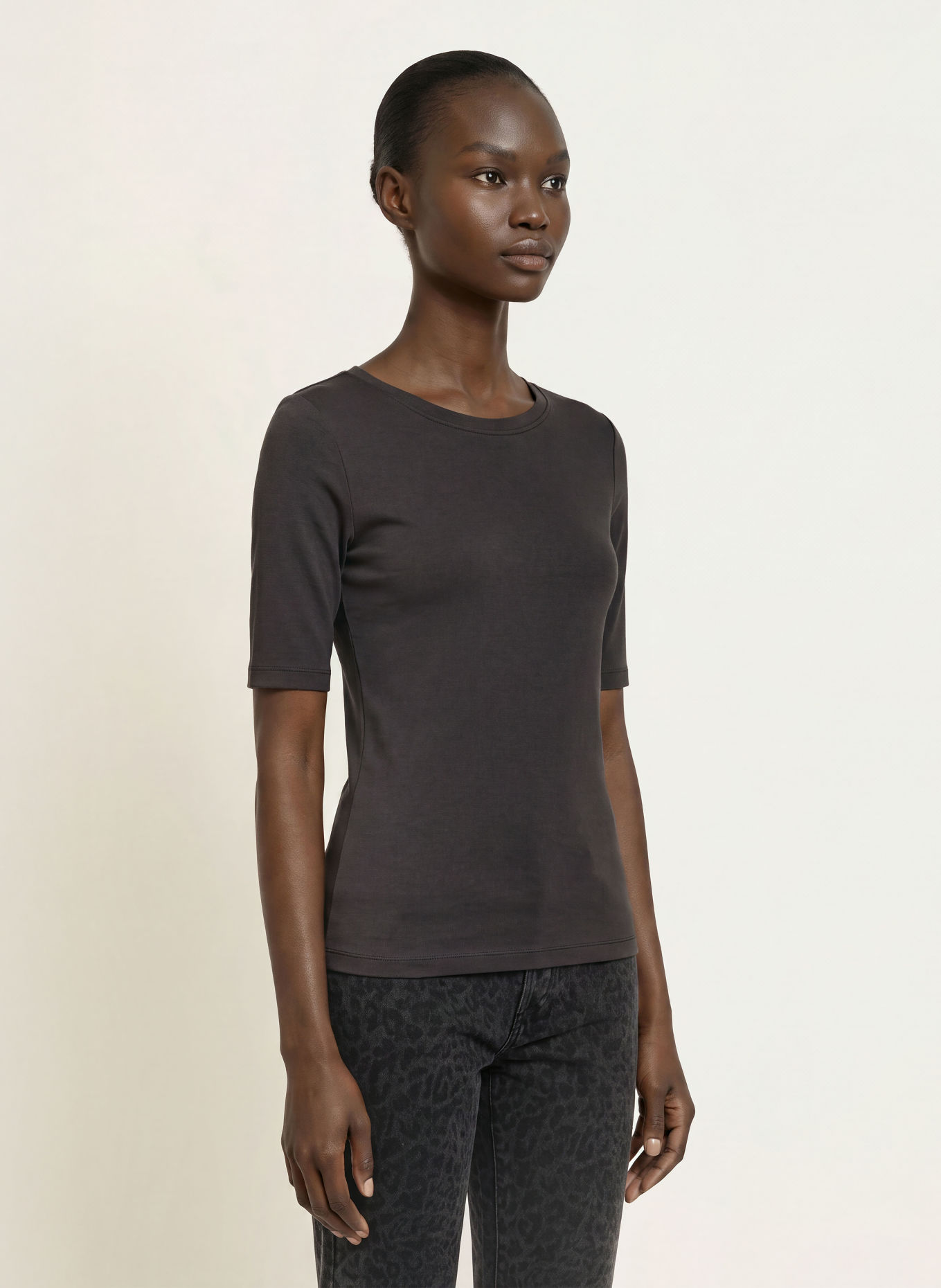 Juvia JETTE T-shirt: DARK GRAY