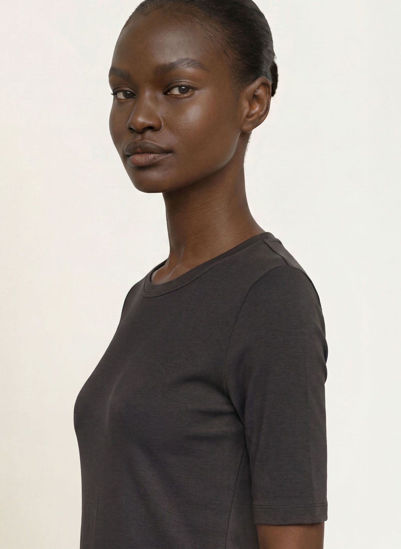 Juvia JETTE T-shirt: DARK GRAY