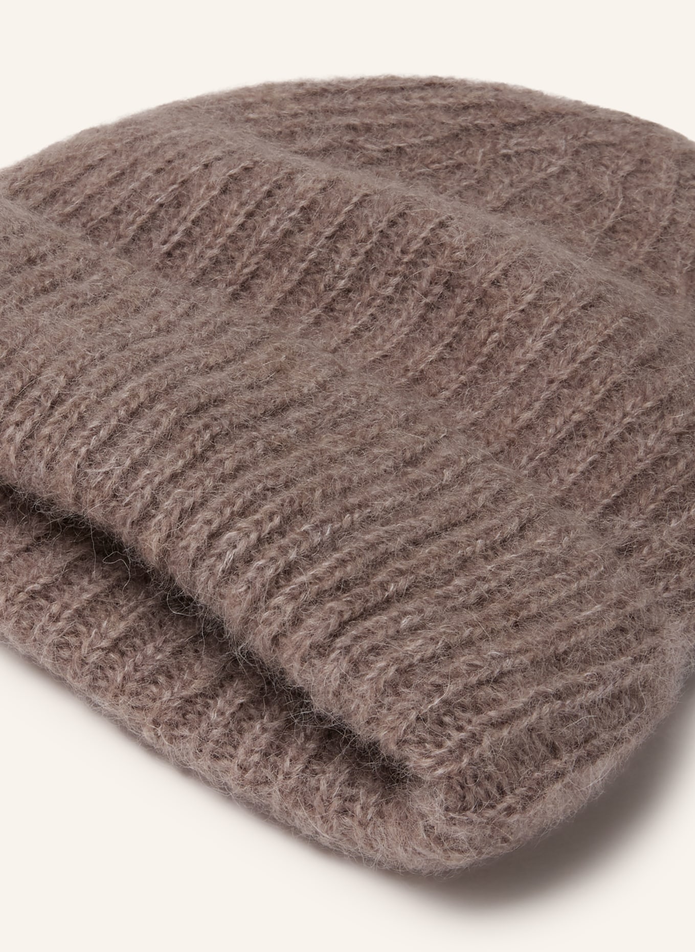 by Aylin Koenig Bonnet en alpaga NOLI: TAUPE
