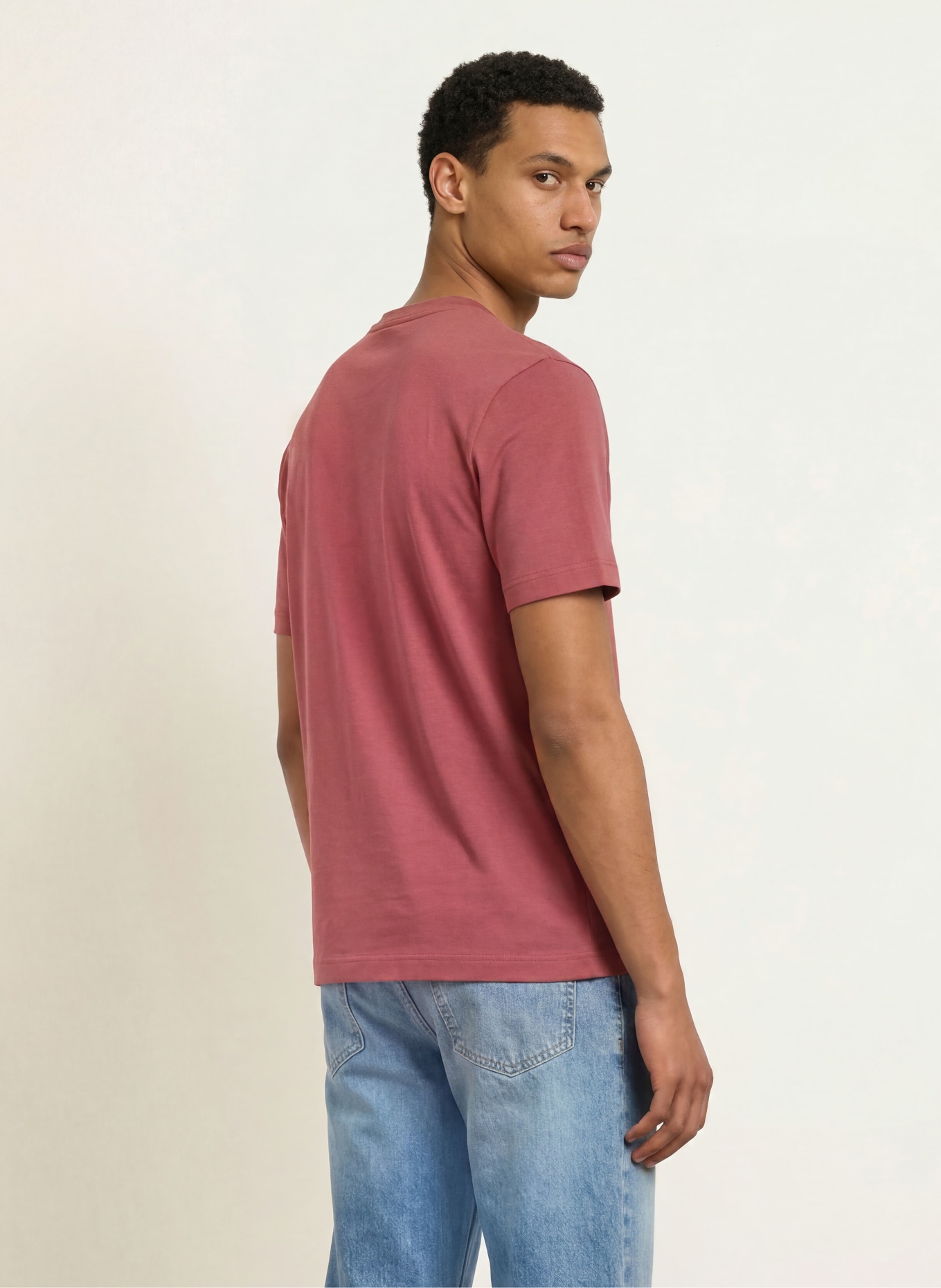 BOSS T-shirt TCHUP: ROUGE FONCÉ