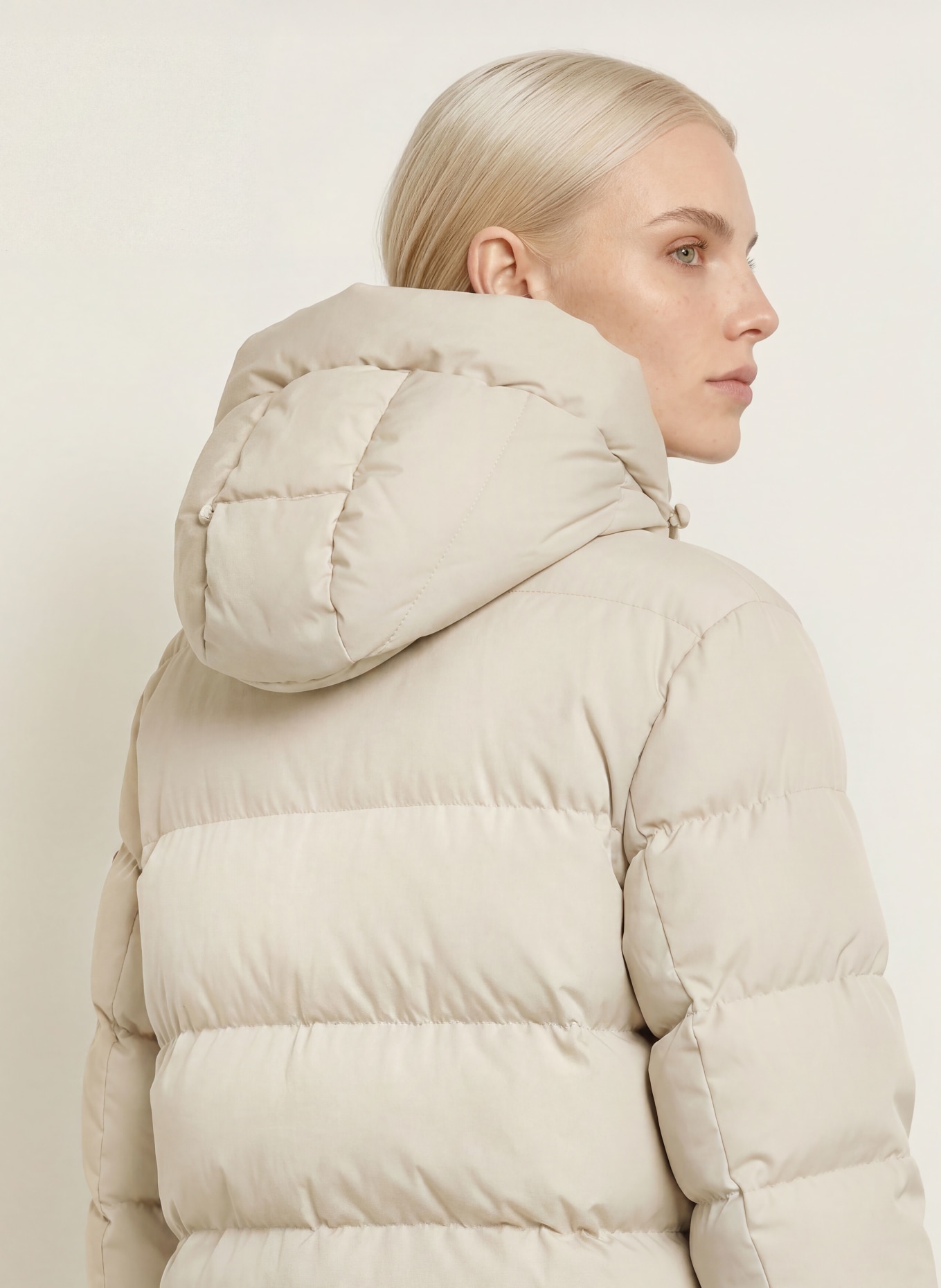 No.1 Como Quilted jacket: BEIGE