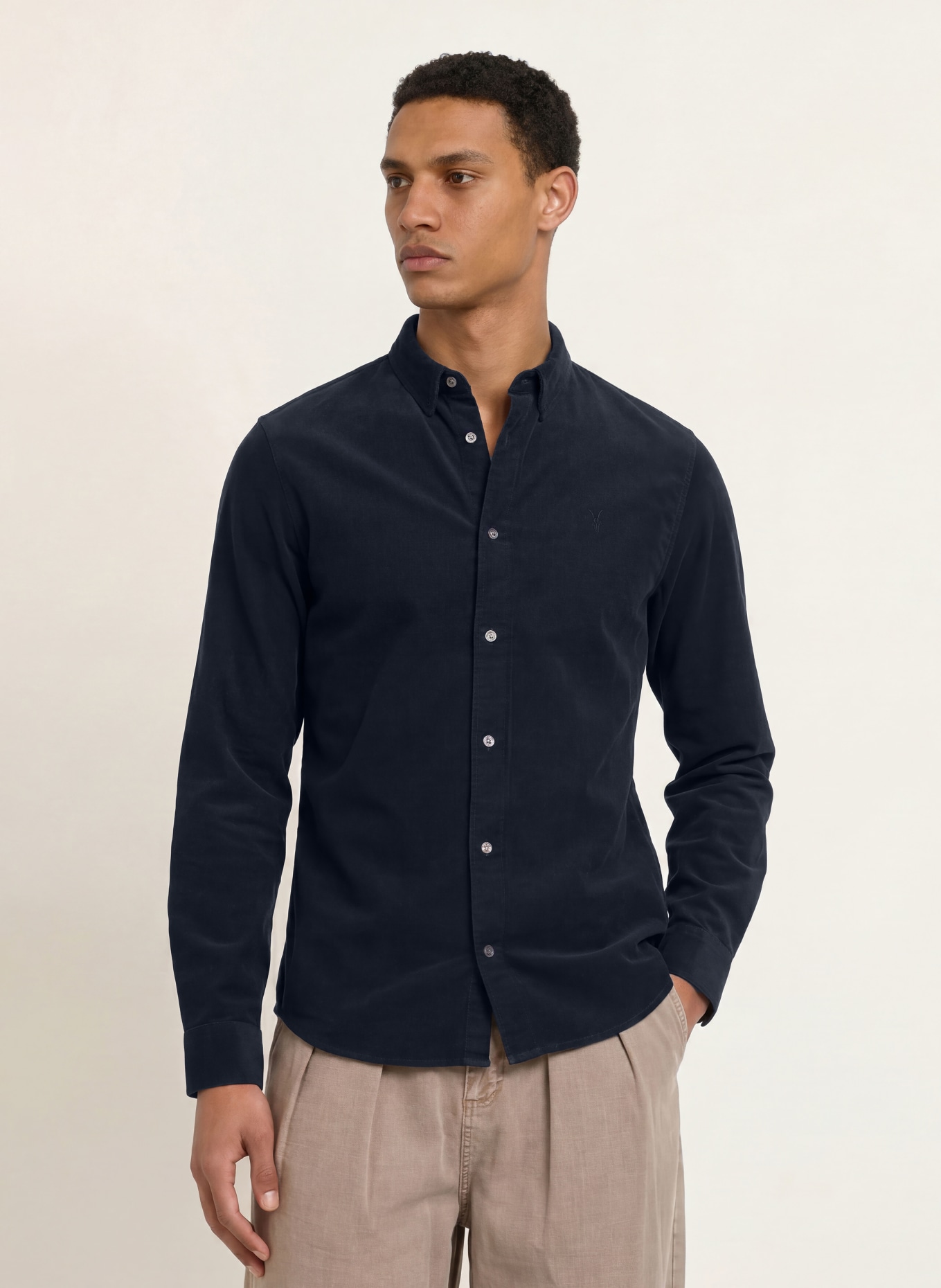 ALLSAINTS Koszula sztruksowa BIRCHWOOD slim fit: GRANATOWY