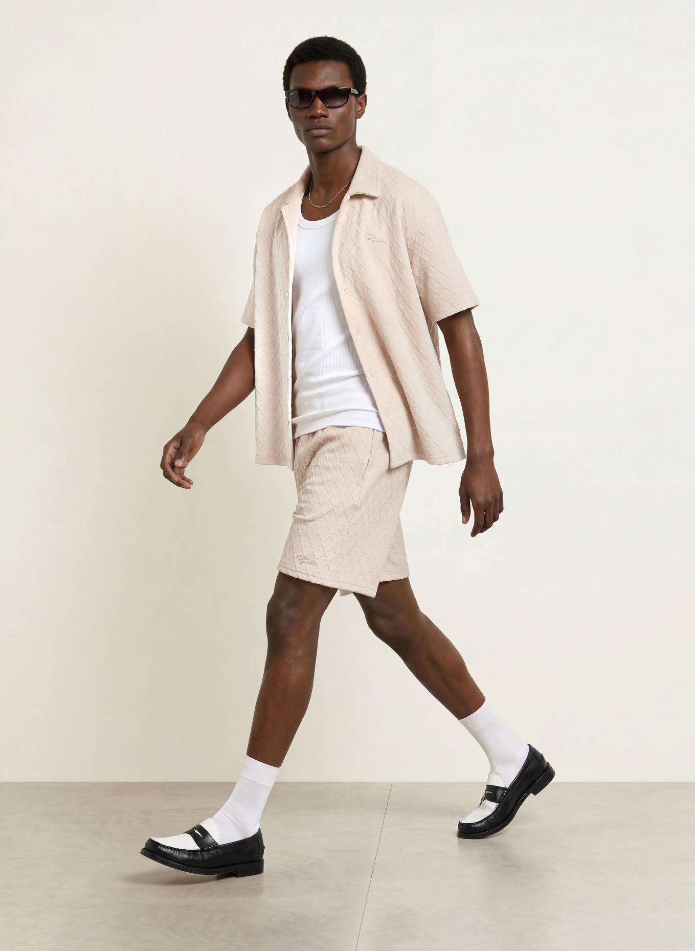 PEGADOR Shorts JOVREN: GRÄDDE