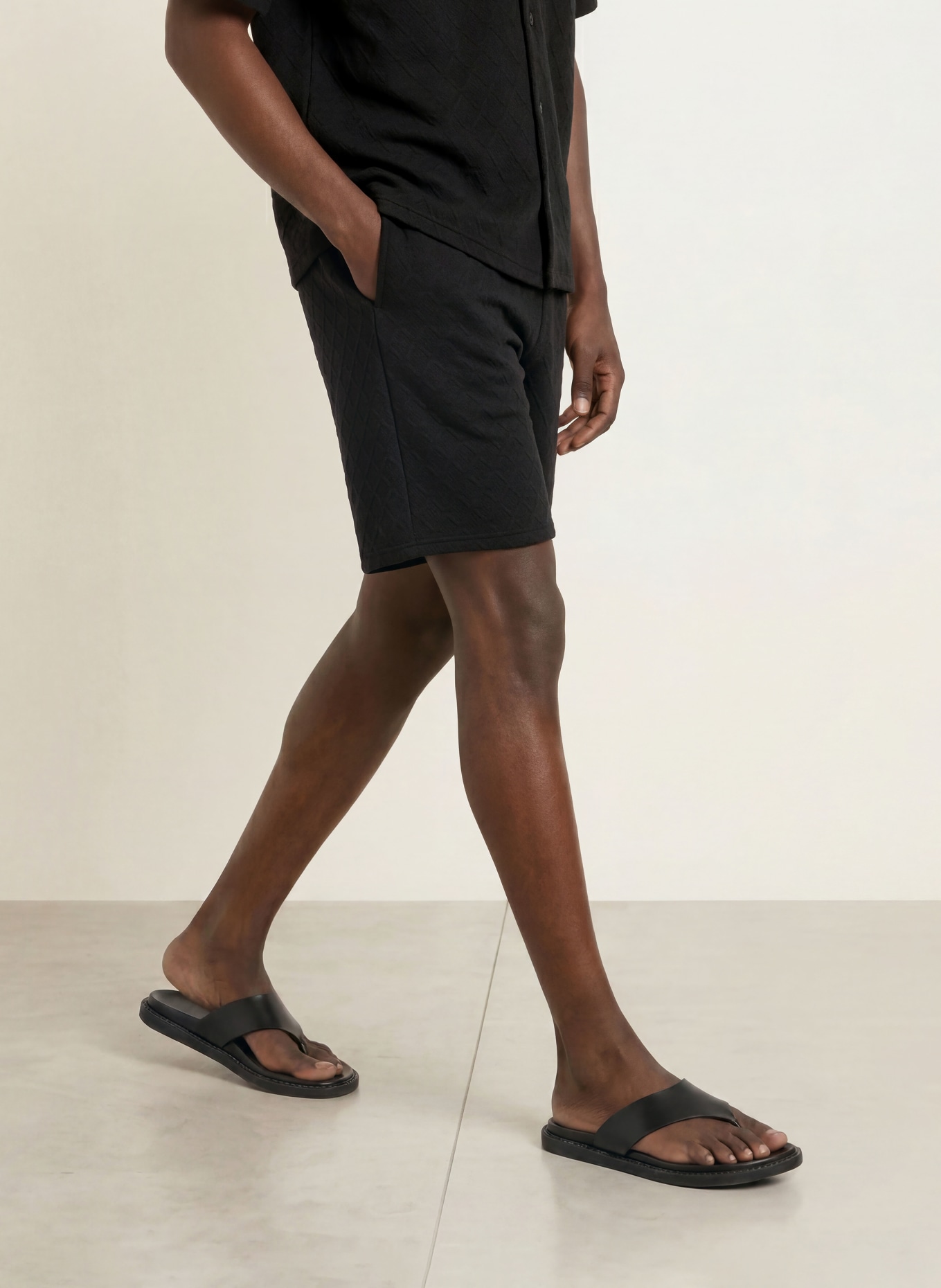 PEGADOR Shorts JOVREN: SVART