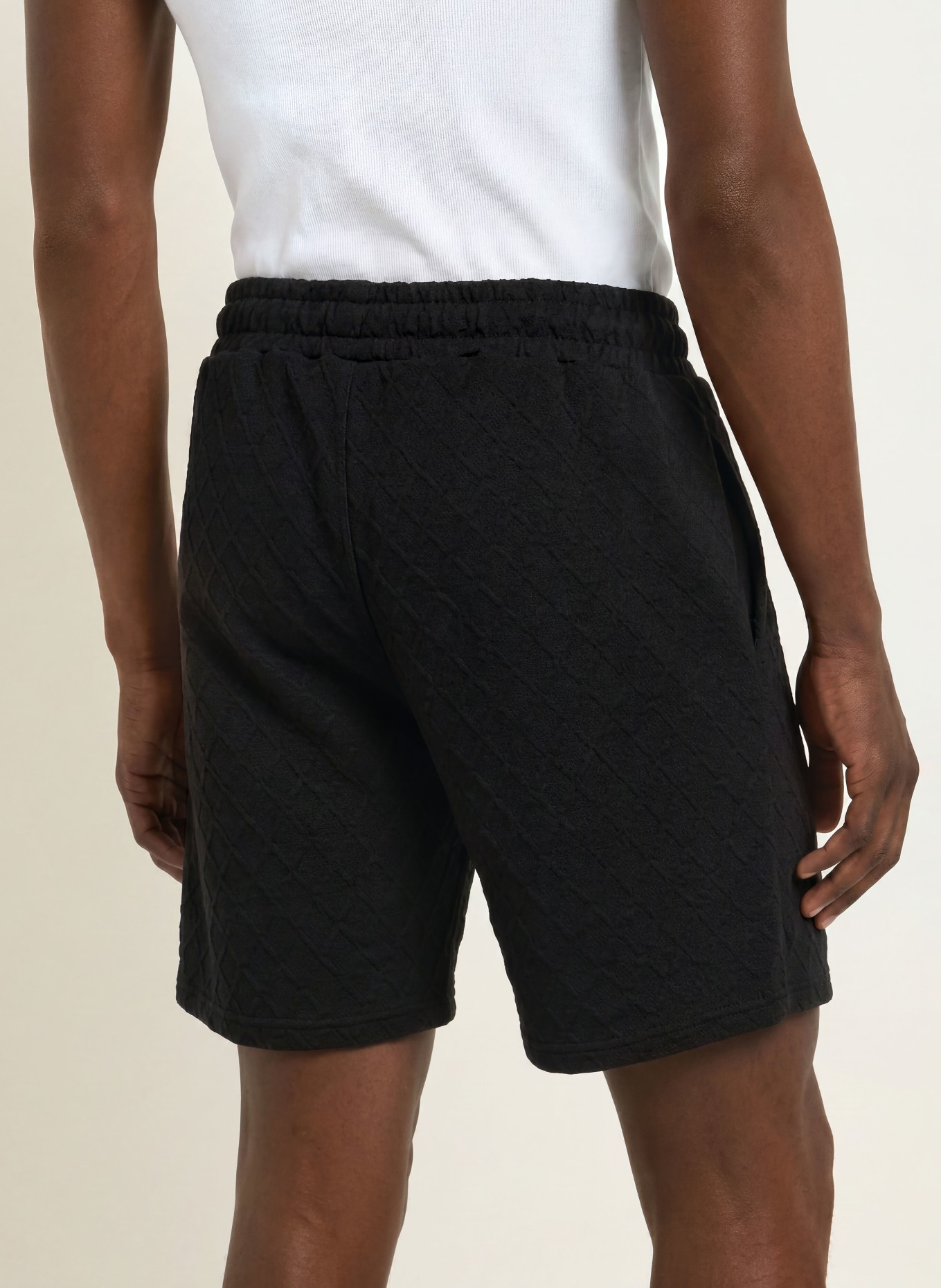 PEGADOR Shorts JOVREN: SVART