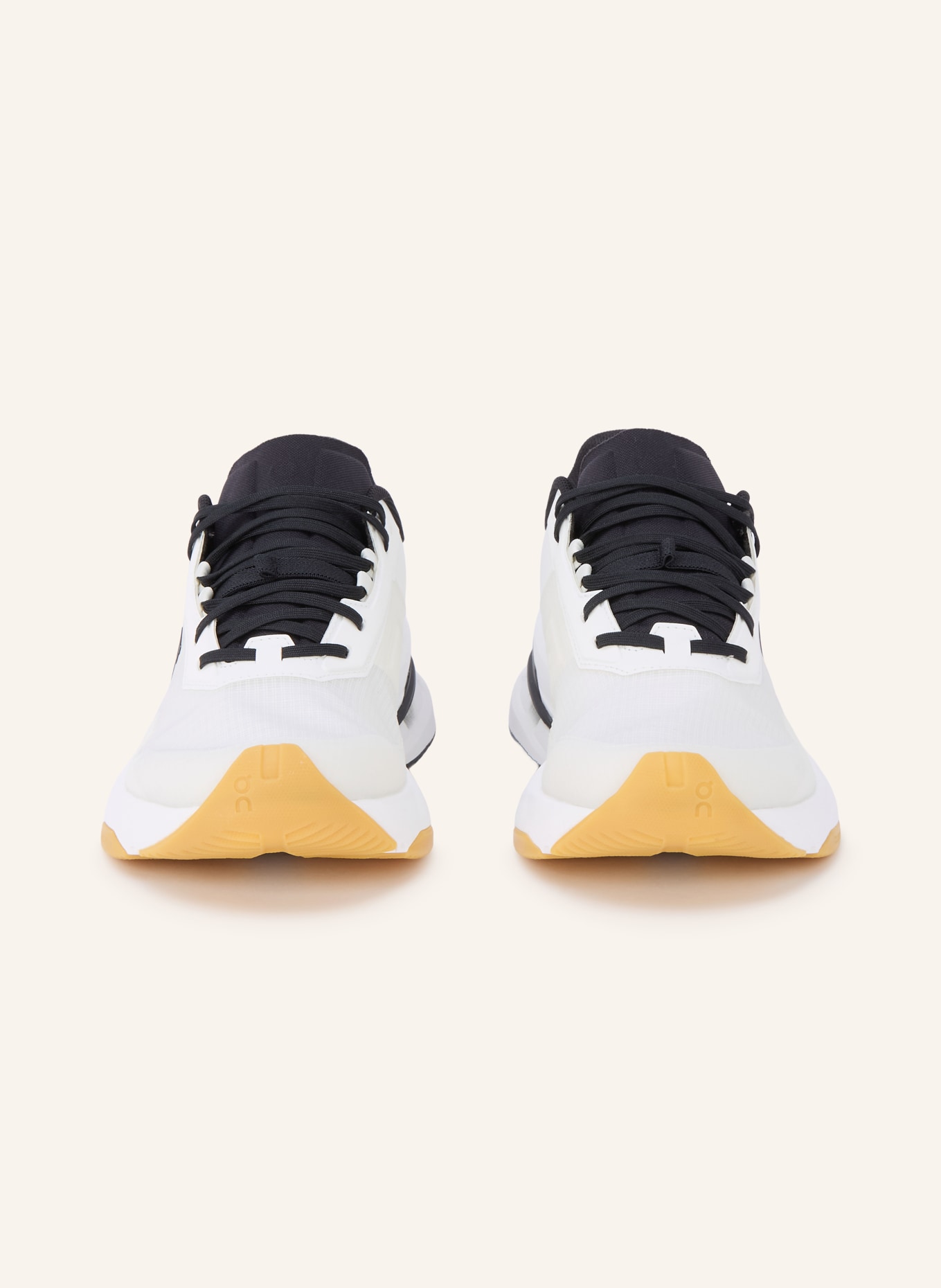 On Fitnessschuhe CLOUDPULSE PRO: WEISS / SCHWARZ