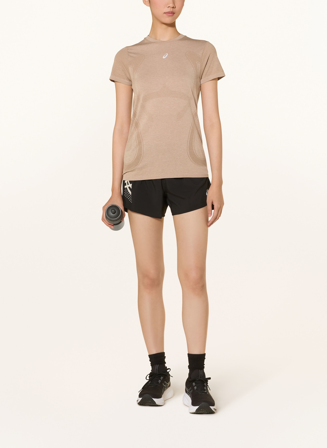 ASICS ROAD SEAMLESS SS running shirt: BEIGE