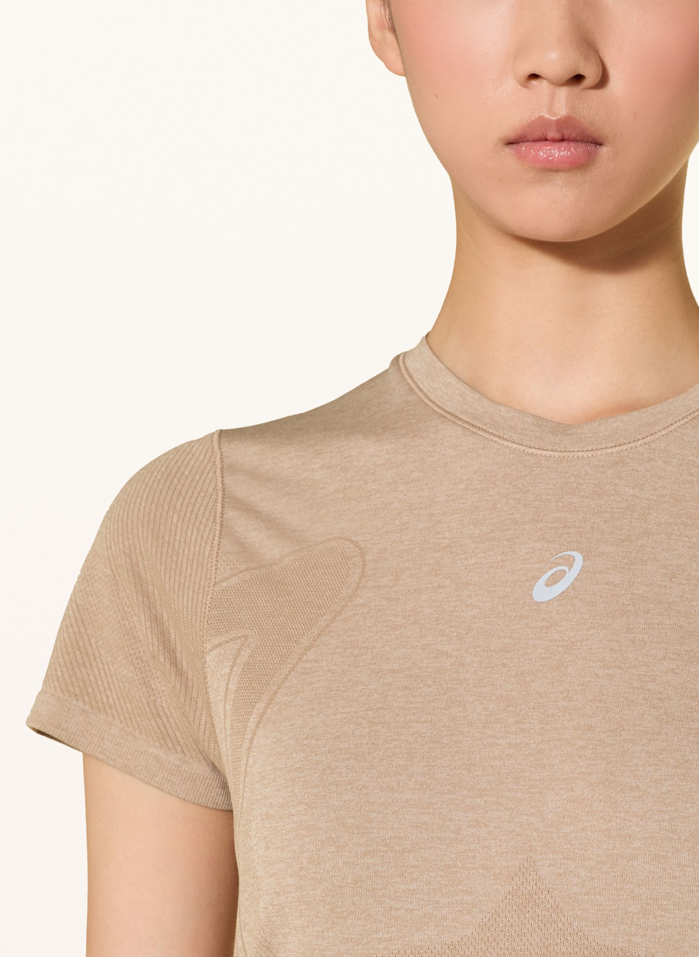 ASICS ROAD SEAMLESS SS running shirt: BEIGE