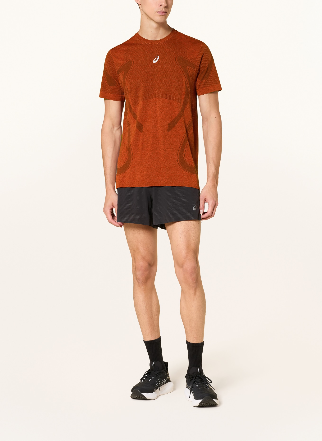 ASICS T-shirt de course ROAD SEAMLESS SS: ROUGE / ROUGE FONCÉ
