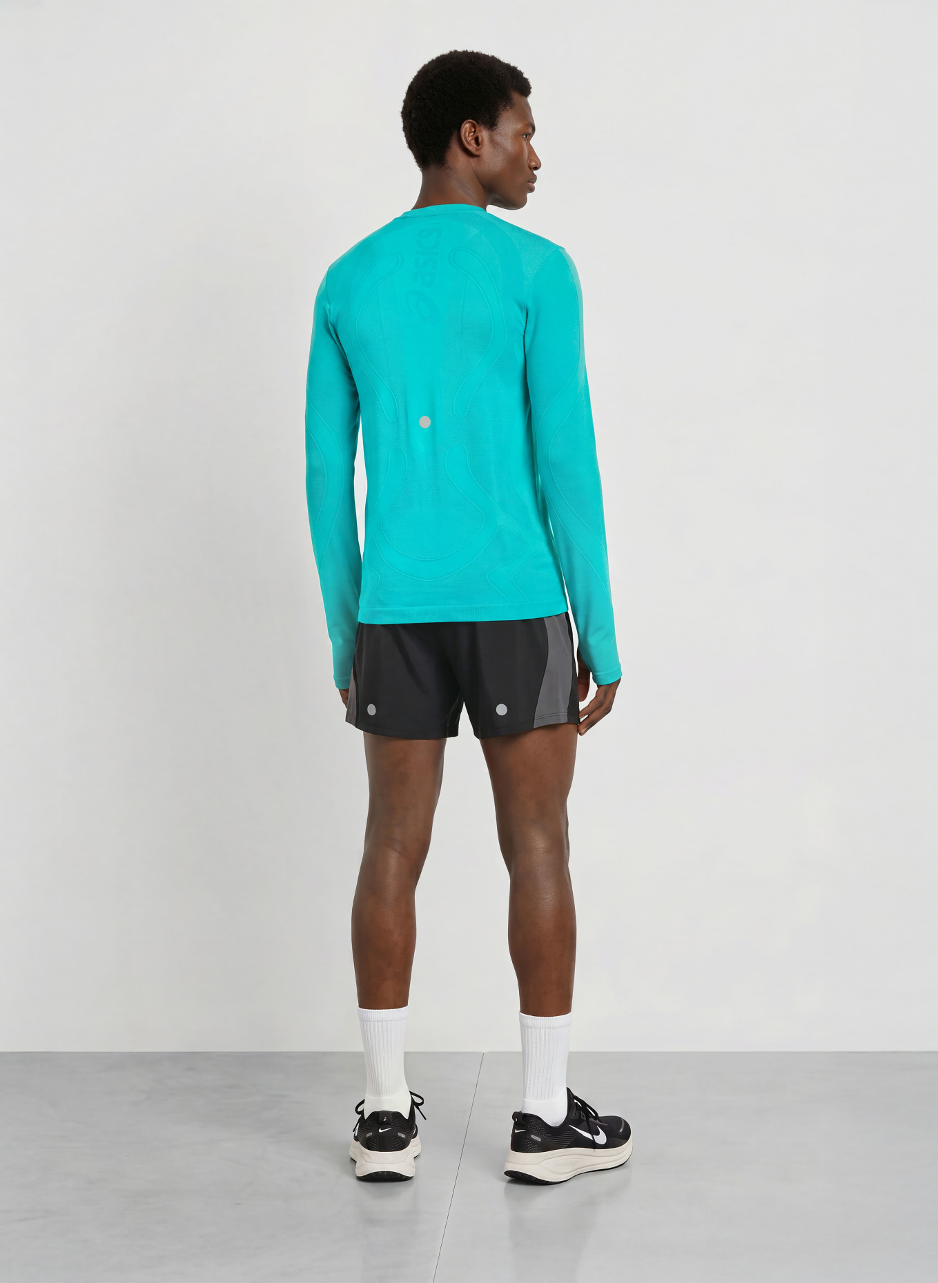 ASICS ROAD SEAMLESS LS running shirt: NEON TURQUOISE