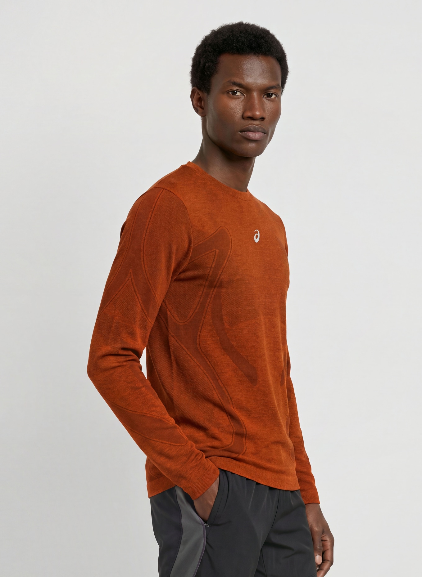 ASICS ROAD SEAMLESS LS running shirt: RED / DARK RED
