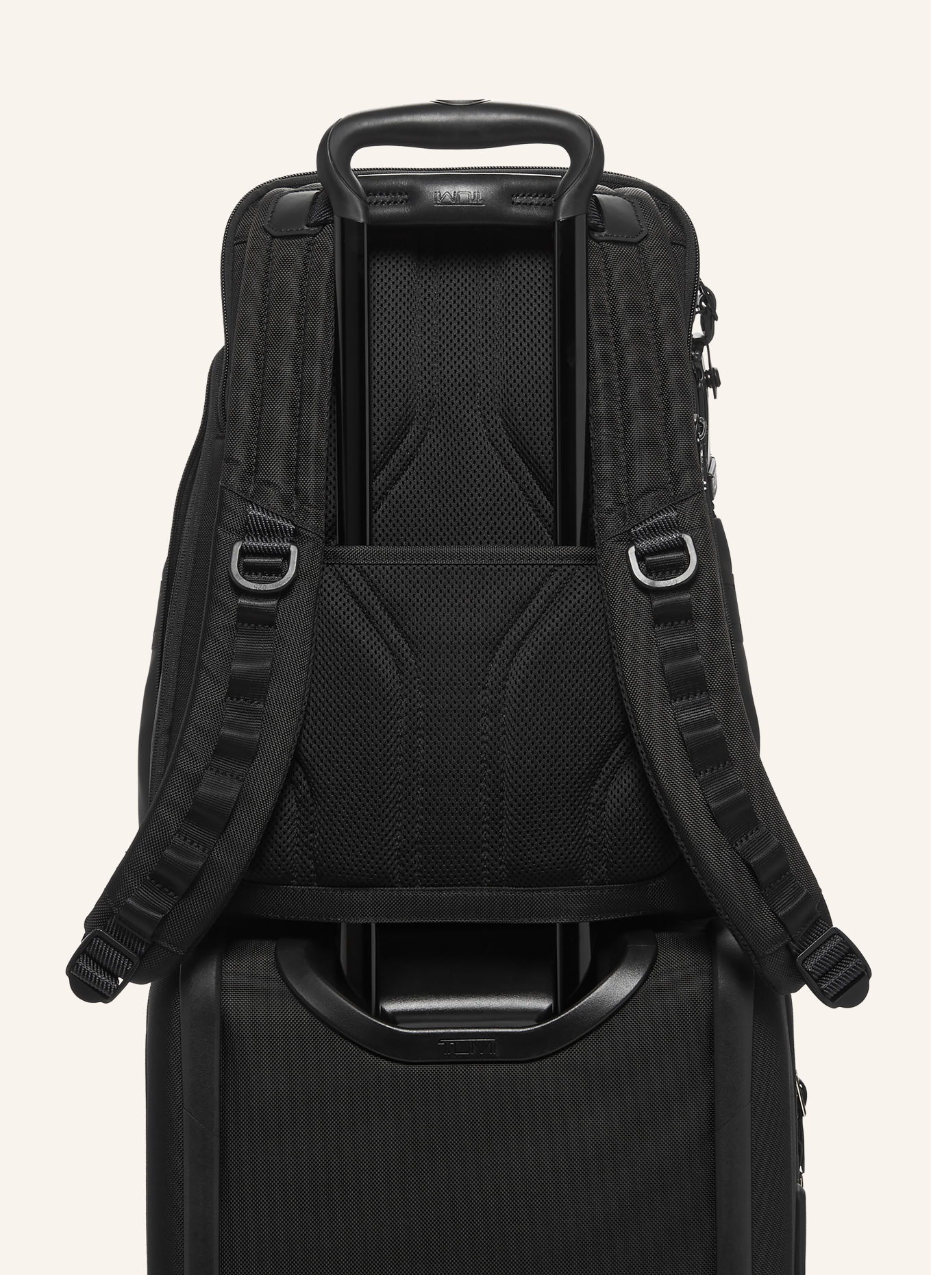 TUMI ALPHA BRAVO rugzak NAVIGATION met laptopvak: ZWART