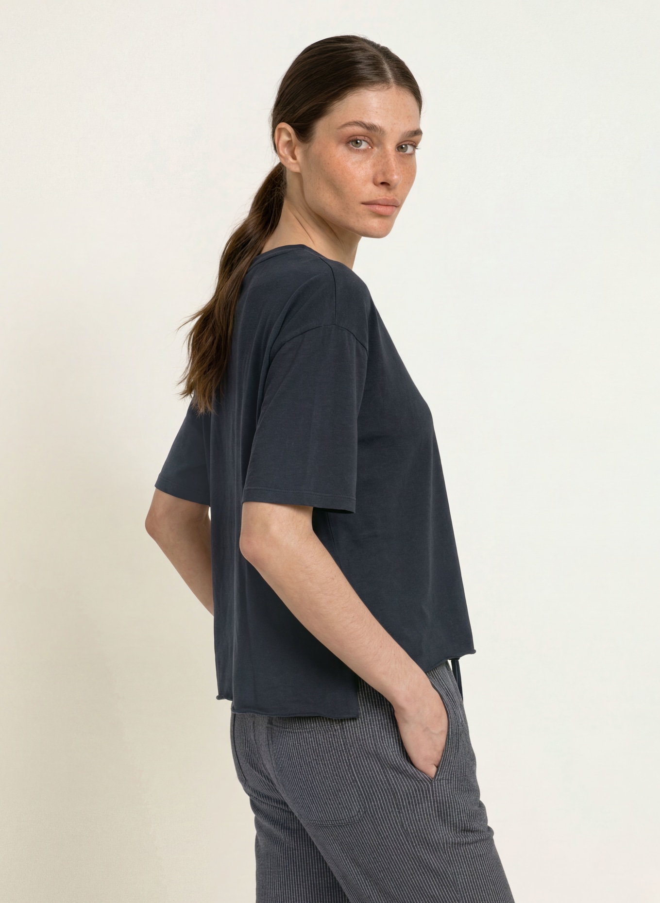 Juvia T-shirt FLORINA à manches 3/4: BLEU FONCÉ