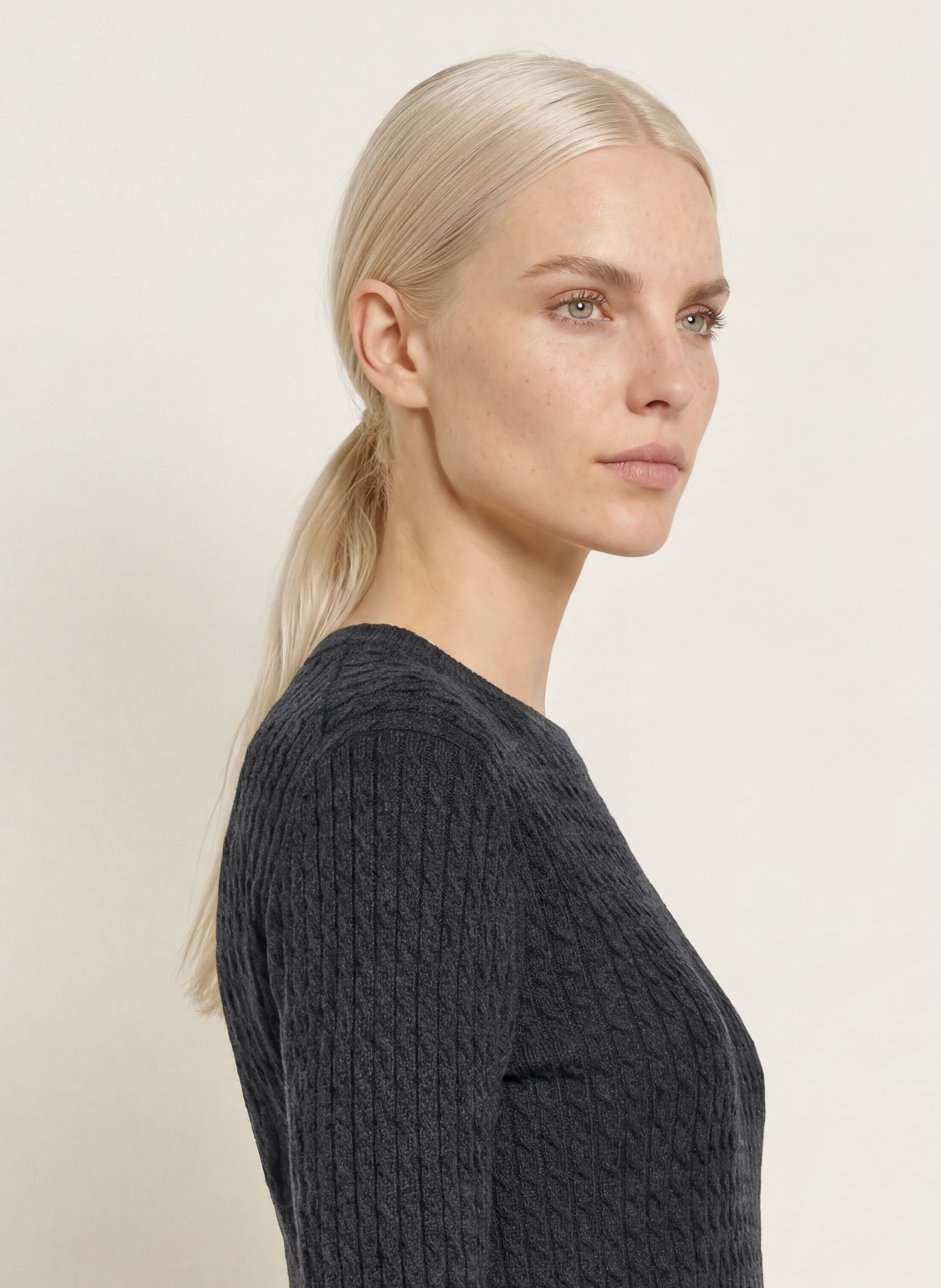 TOMMY HILFIGER Sweater: DARK GRAY