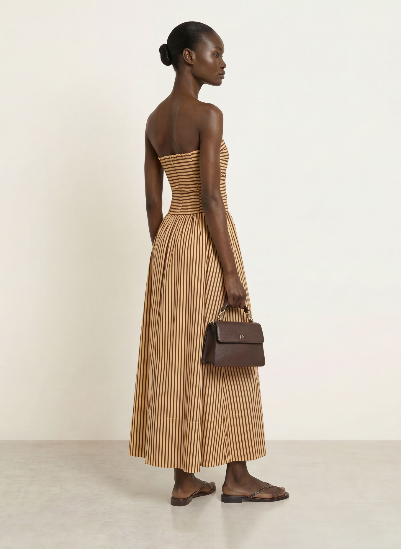 FAITHFULL THE BRAND Off-shoulder jurk VERA: LICHTBRUIN / BRUIN