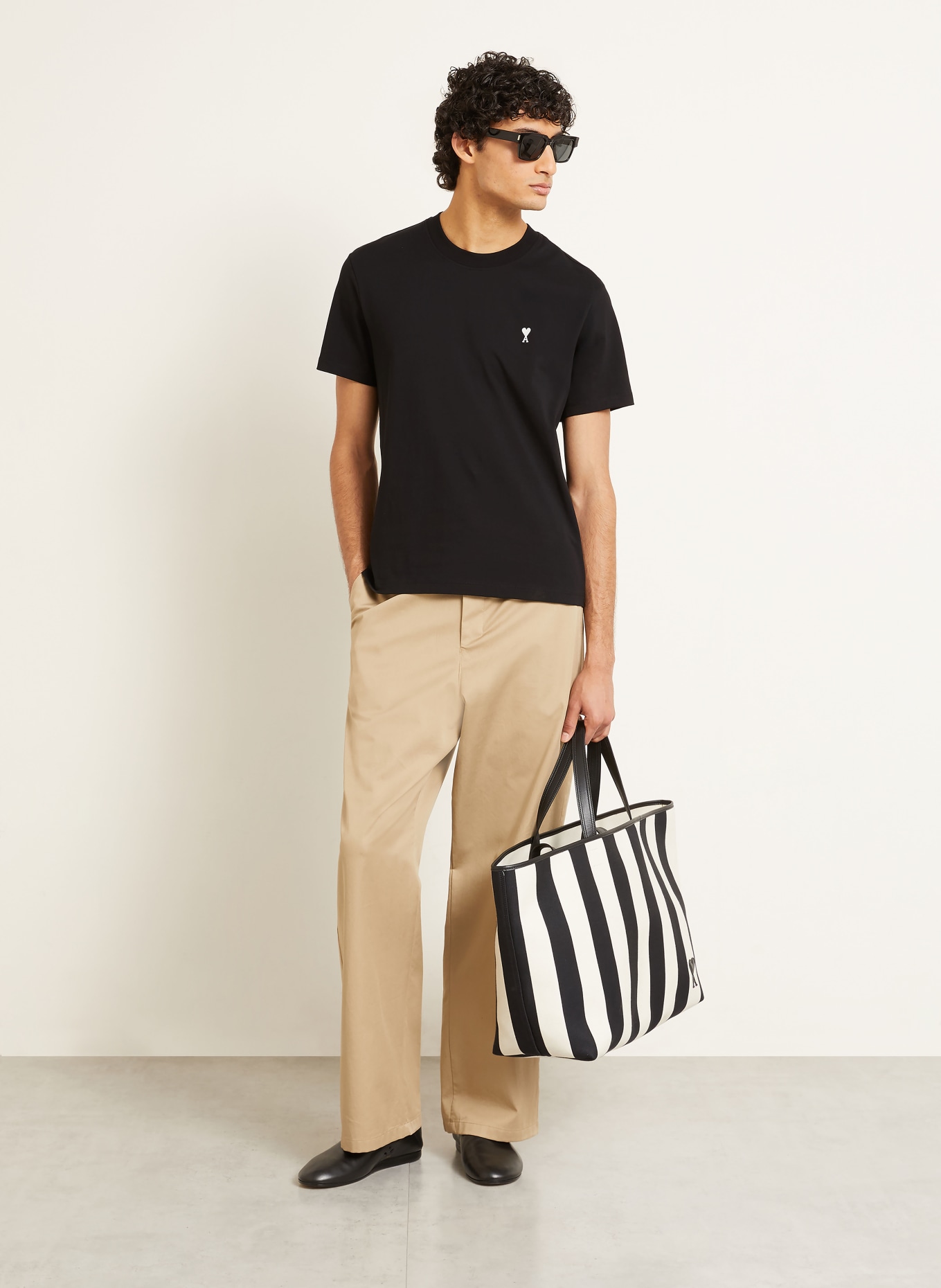 AMI PARIS T-shirt: ZWART