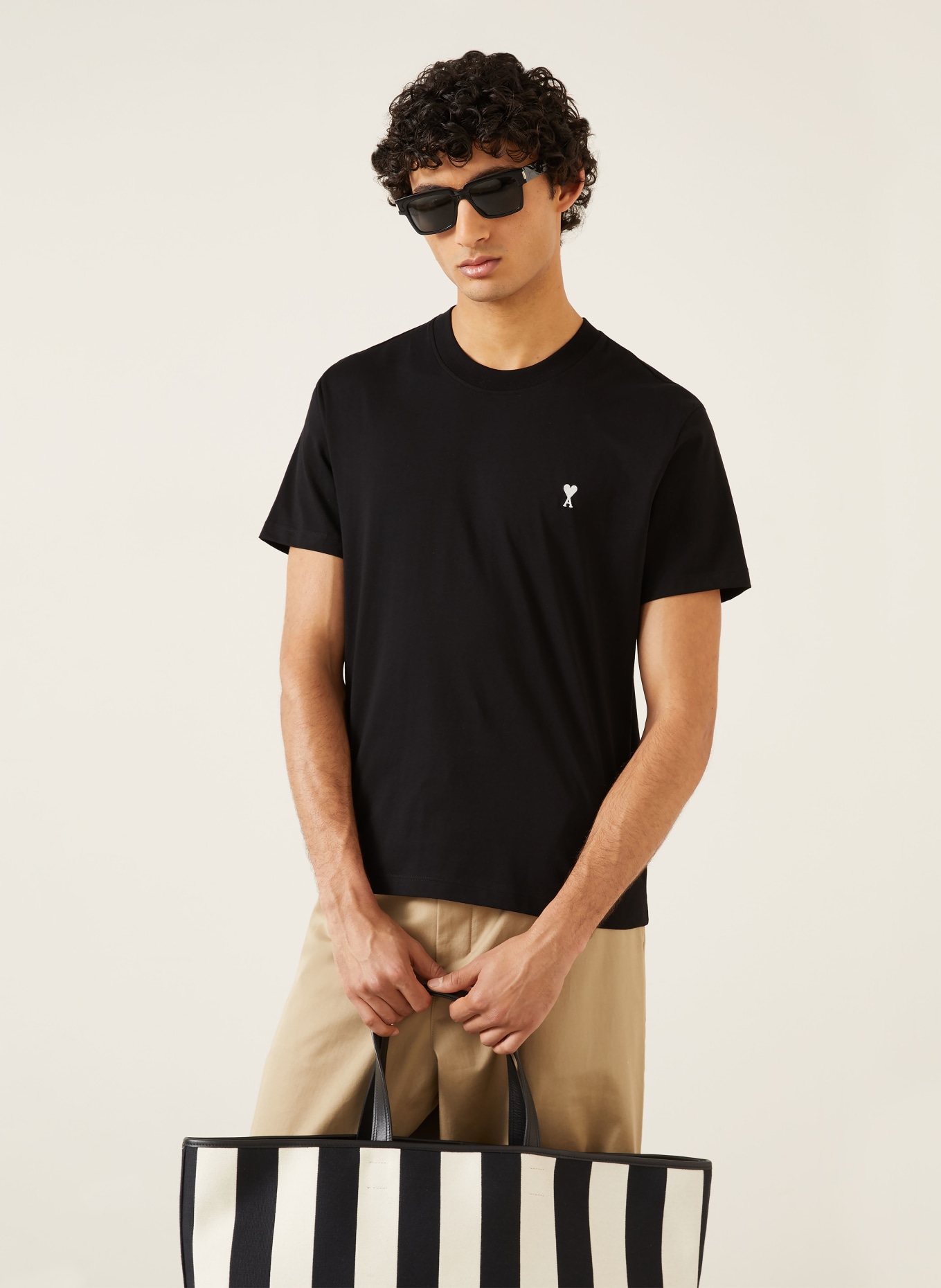 AMI PARIS T-shirt: ZWART
