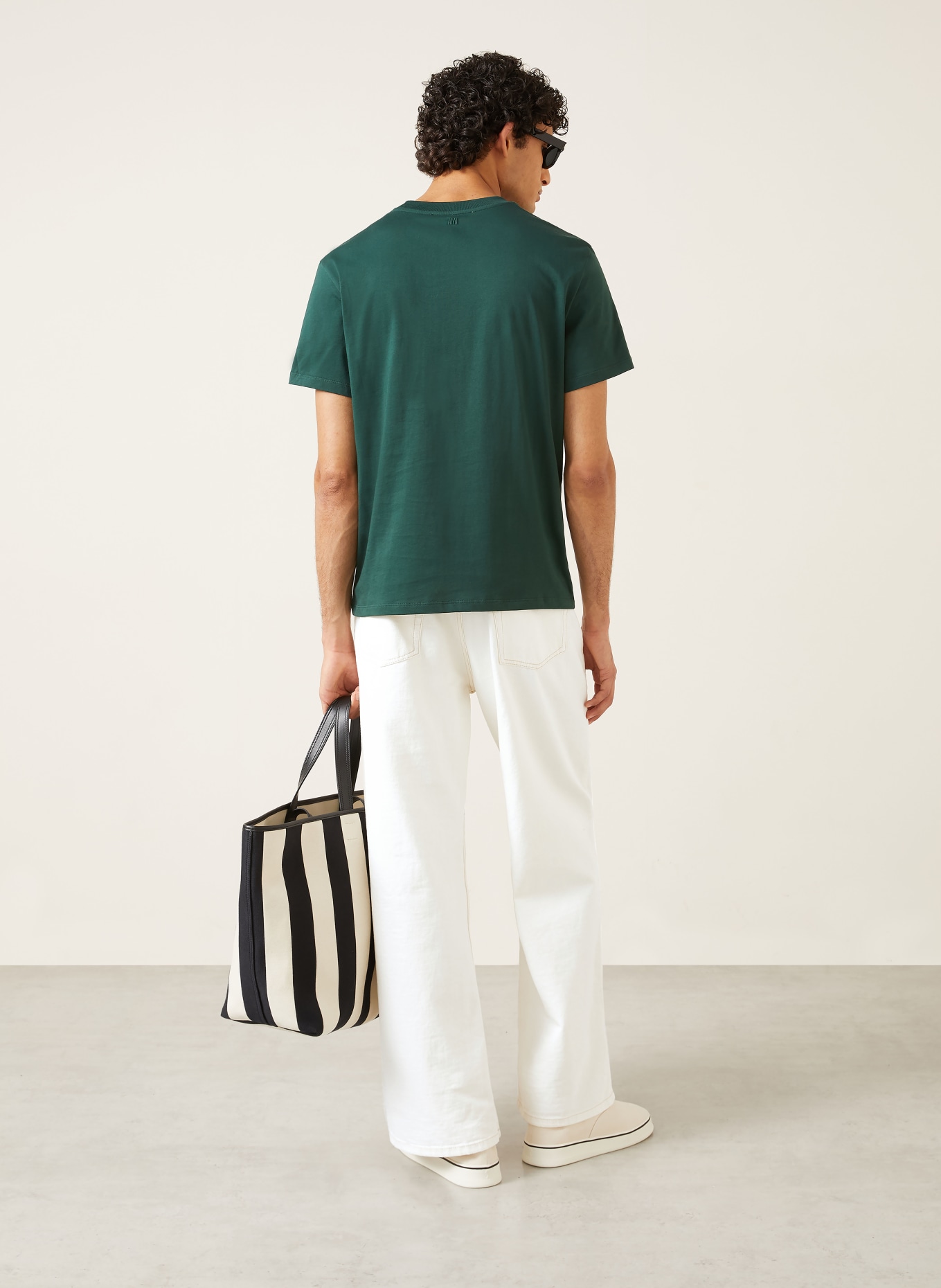 AMI PARIS T-shirt: DONKERGROEN