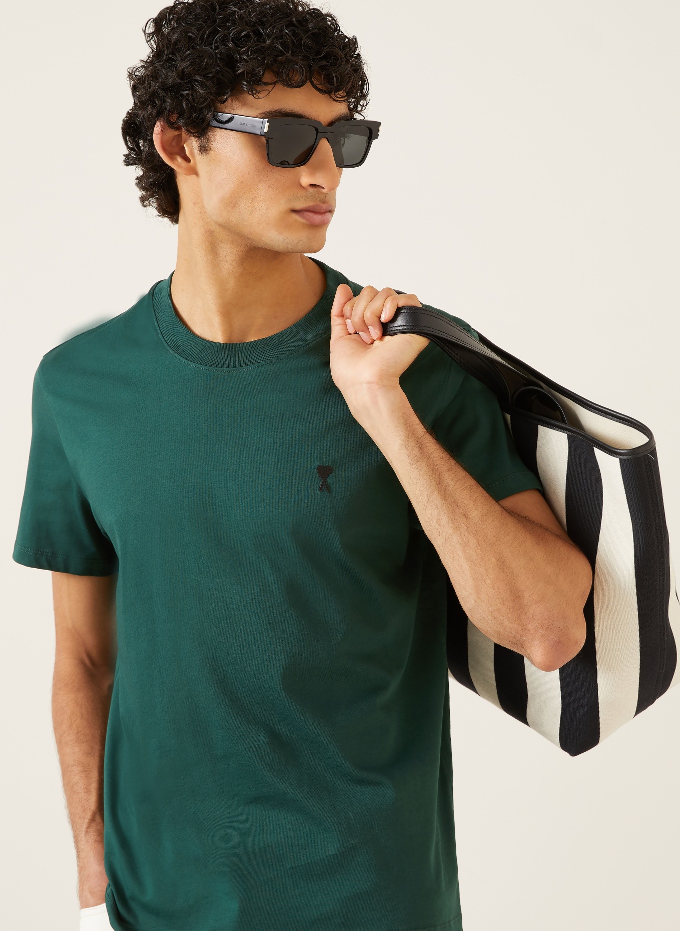 AMI PARIS T-shirt: DONKERGROEN