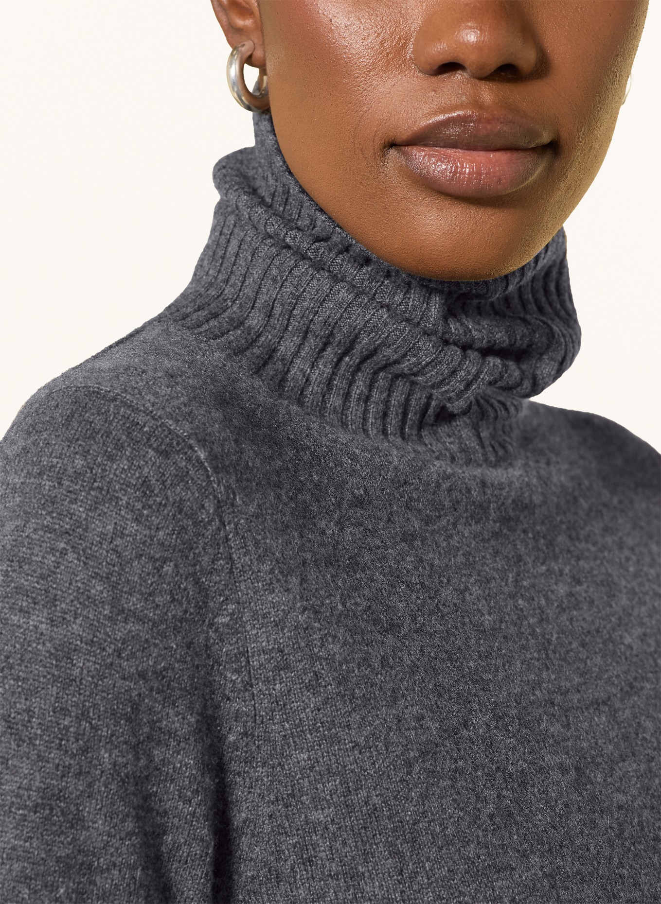 FTC CASHMERE Pull à col roulé en cachemire: GRIS