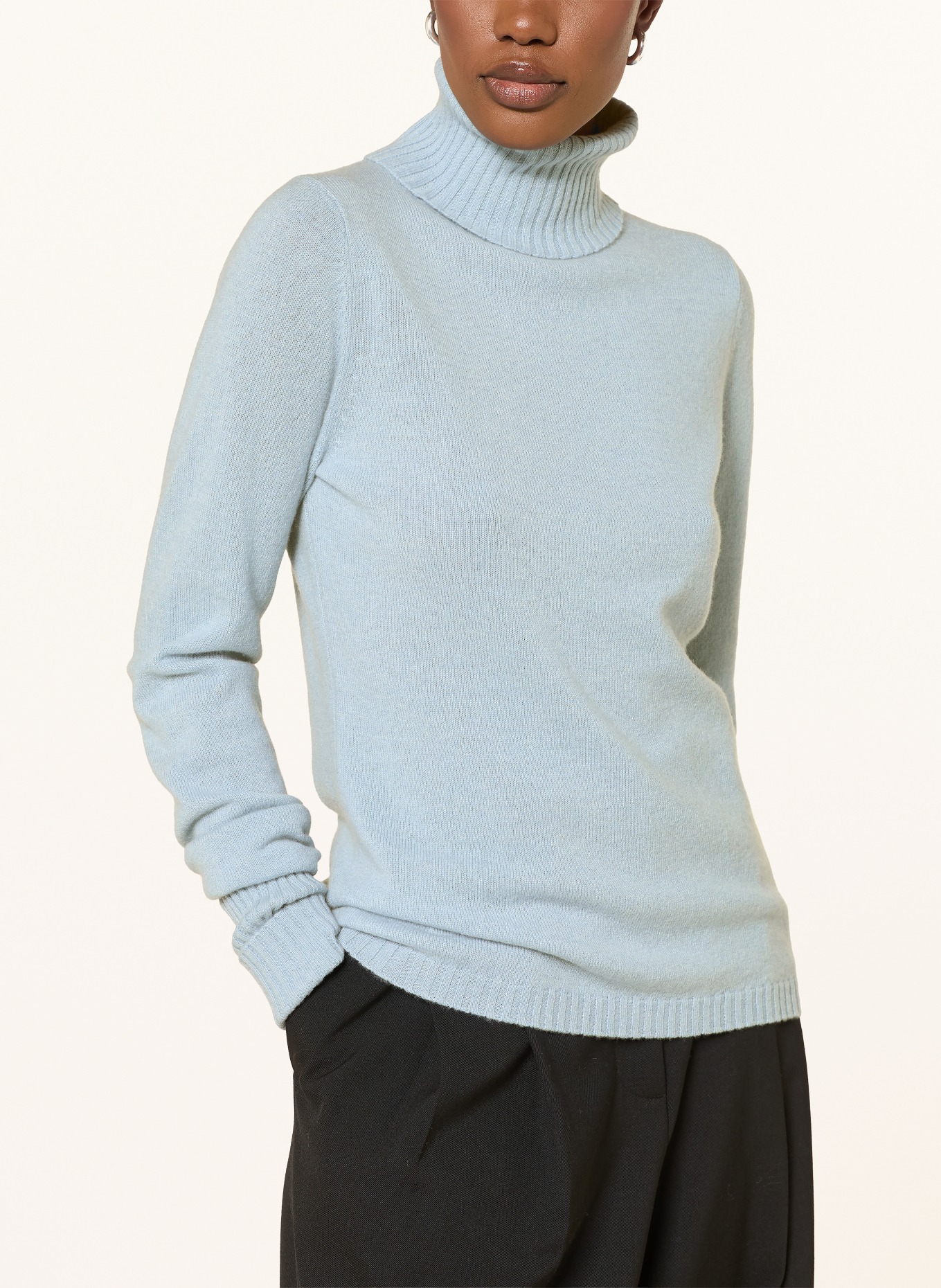 FTC CASHMERE Pull à col roulé en cachemire: BLEU CLAIR